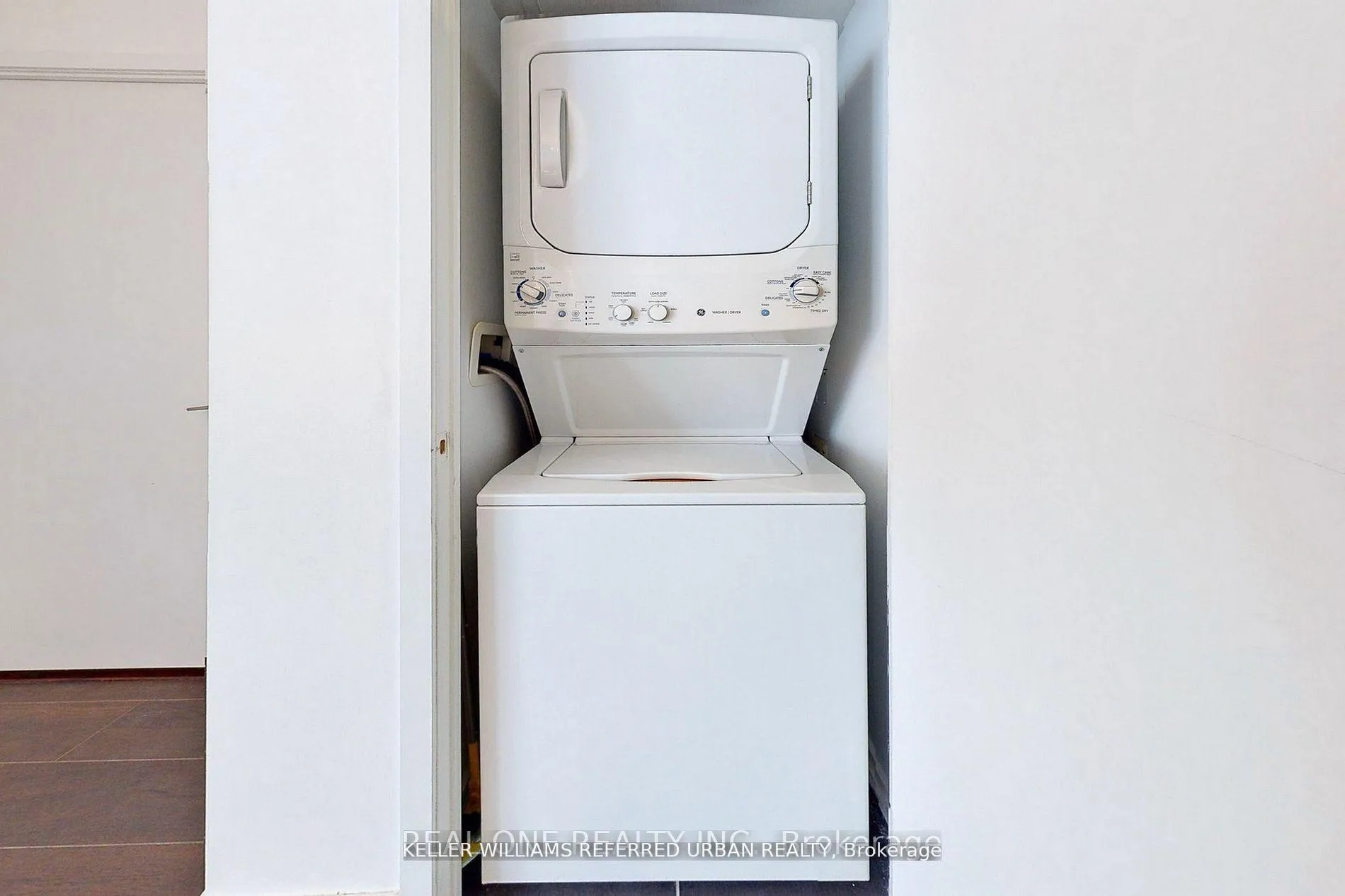 Photo 16 of Unit 709, 75 St Nicholas Street, Toronto, Bay Street Corridor — HOMEH