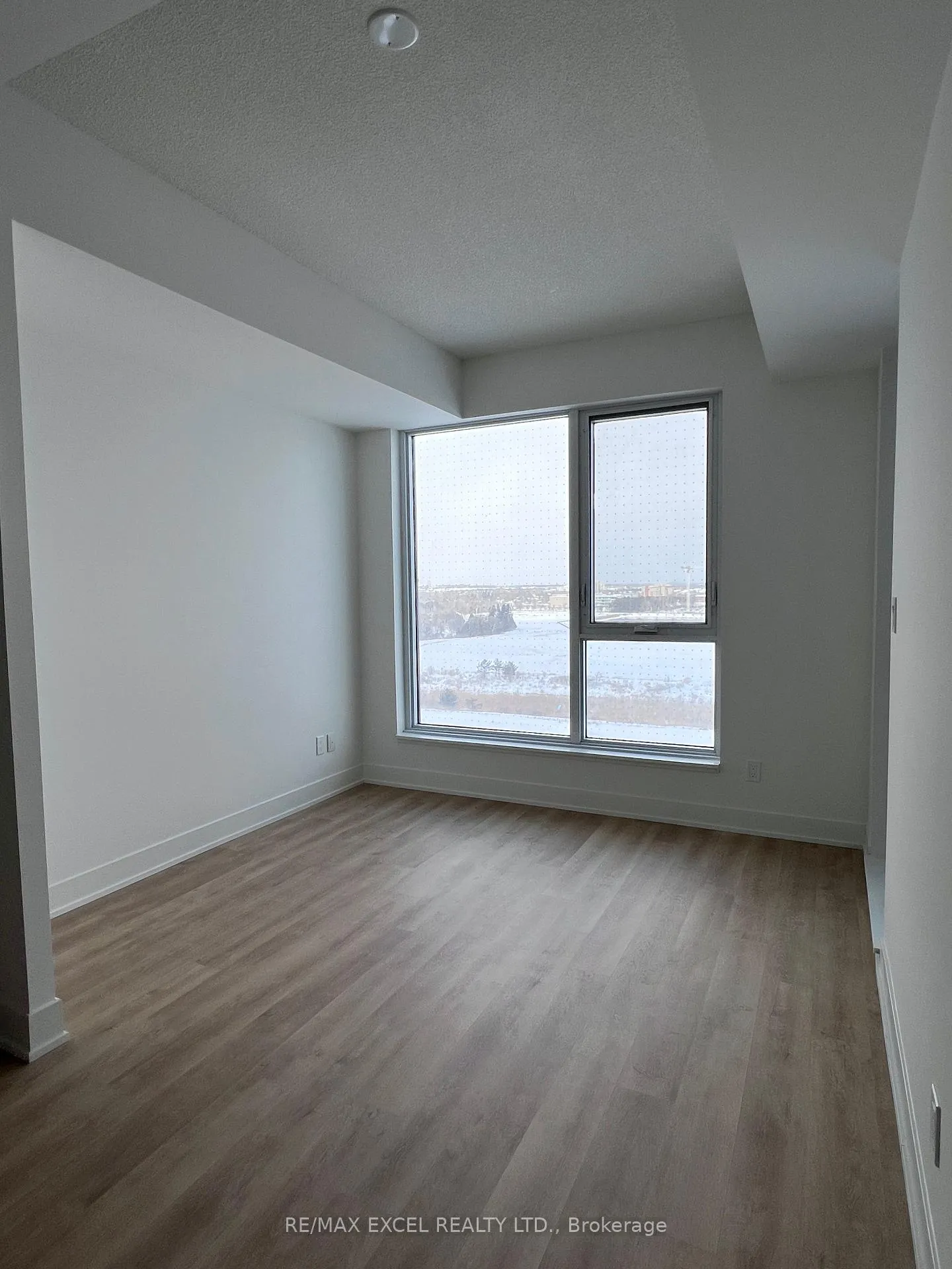 Photo 4 of Unit 906, 38 Andre de Grasse Street, Markham, Unionville — HOMEH