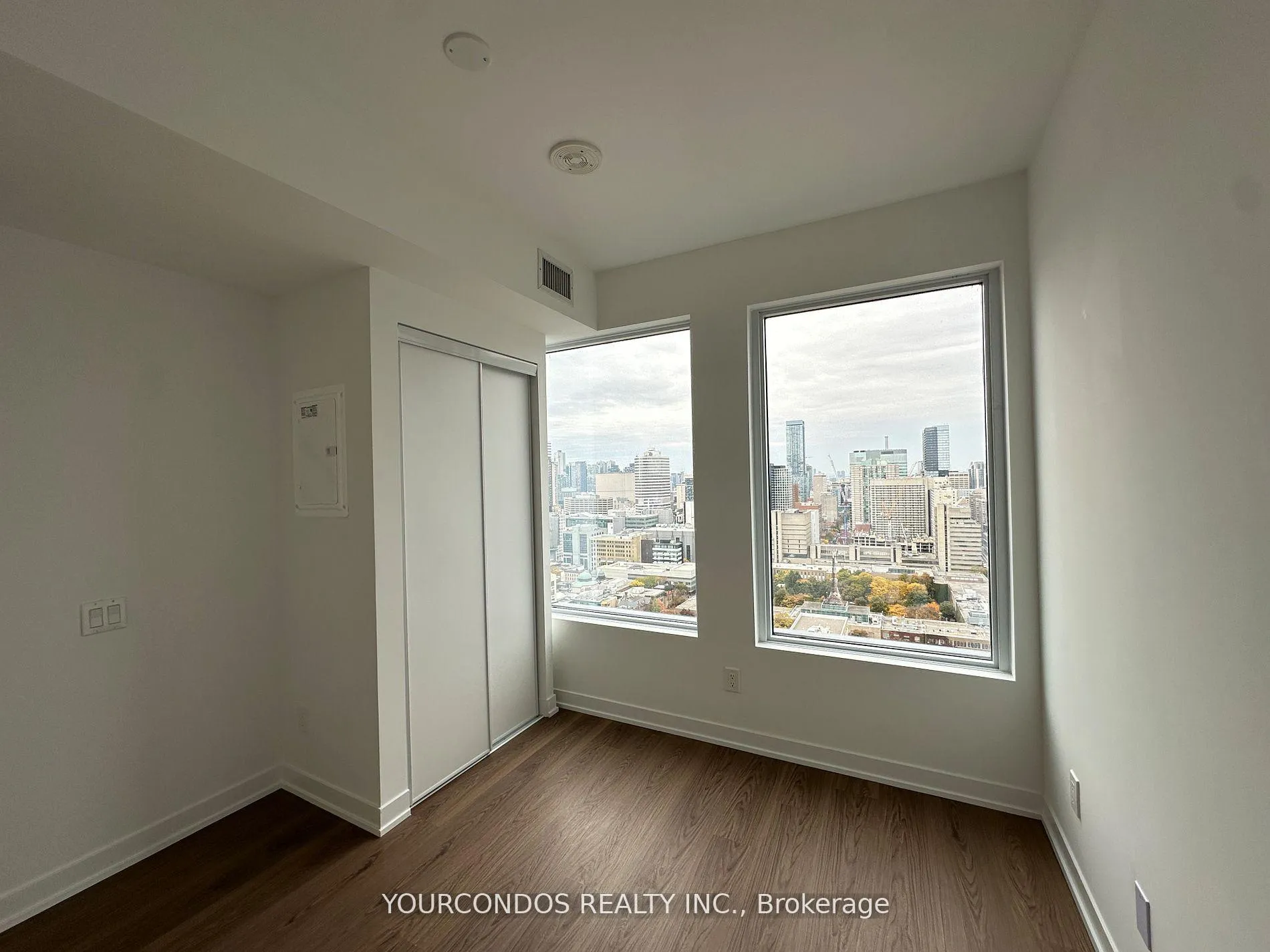 Photo 8 of Unit 3205, 319 Jarvis Street, Toronto, Moss Park — HOMEH