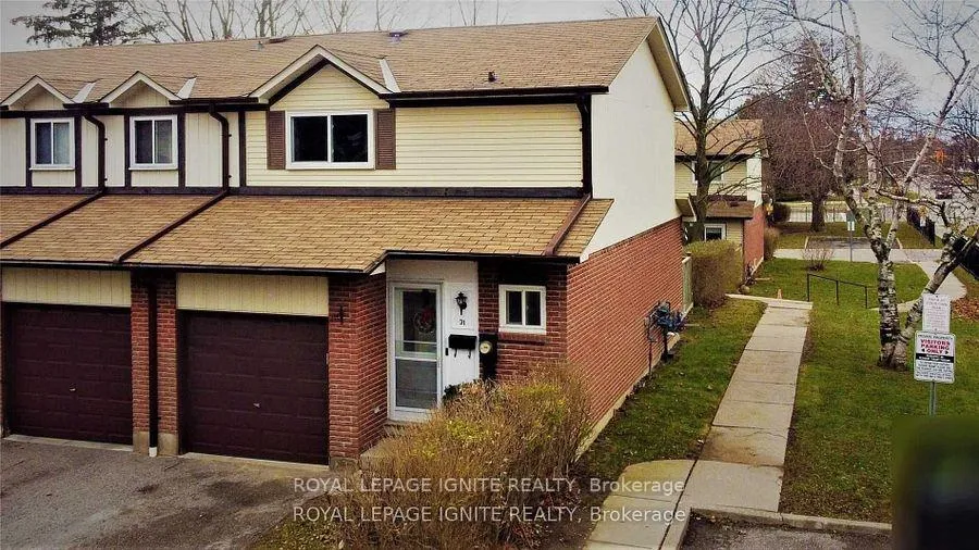 Front of Unit 17, 31 Parker Crescent