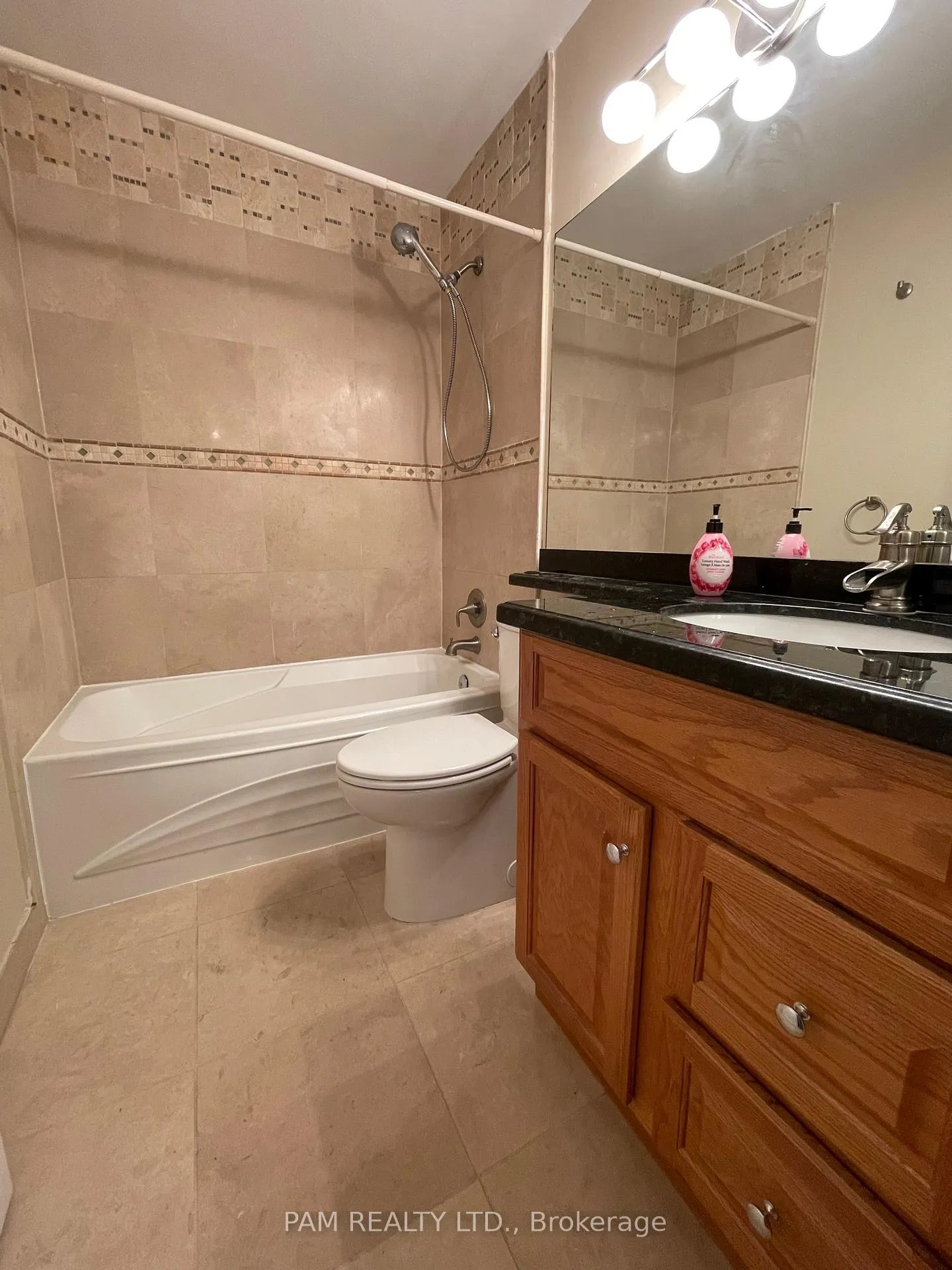 Photo 9 of Unit PH109, 942 Yonge Street, Toronto, The Annex — HOMEH