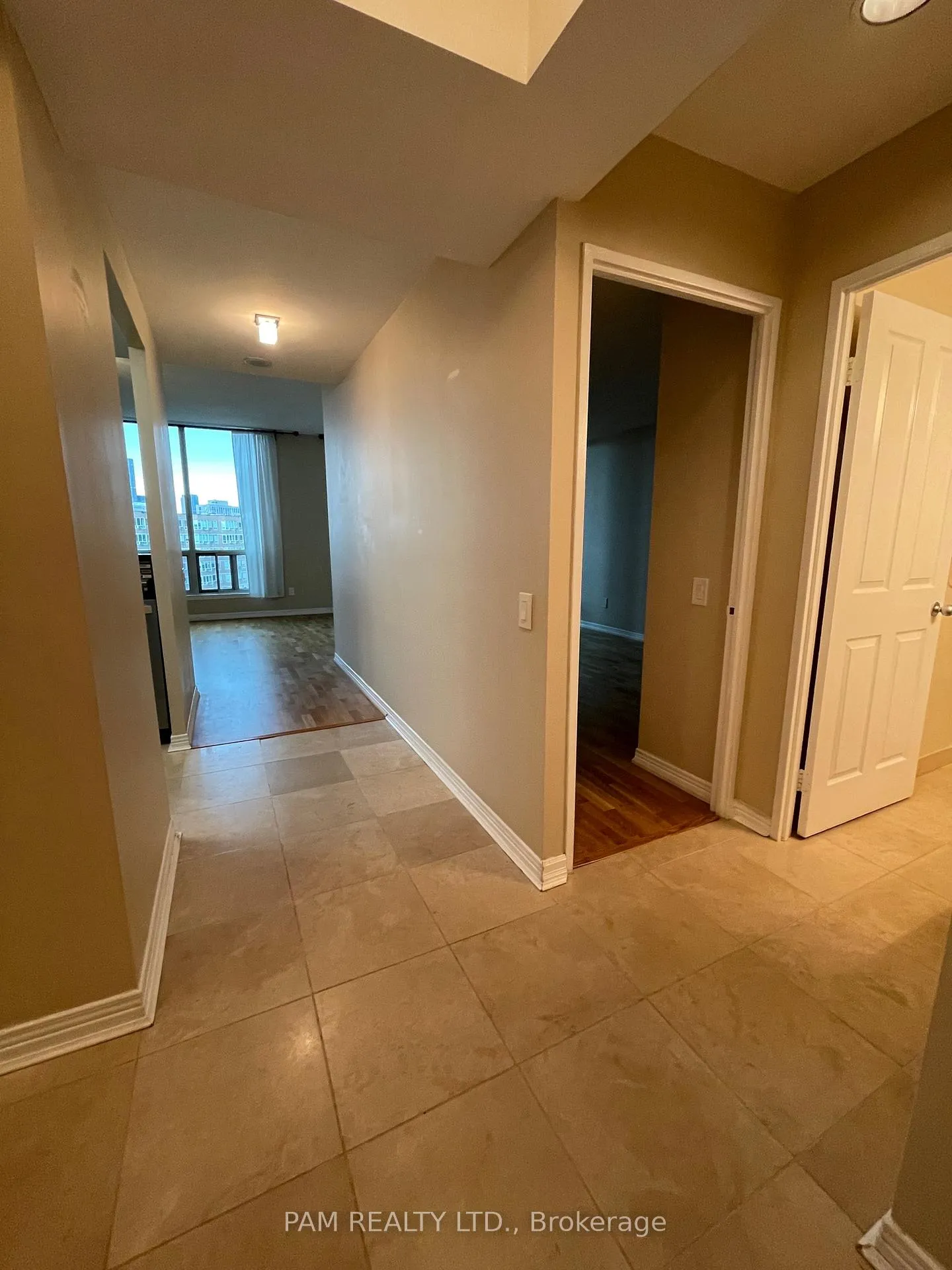 Photo 12 of Unit PH109, 942 Yonge Street, Toronto, The Annex — HOMEH