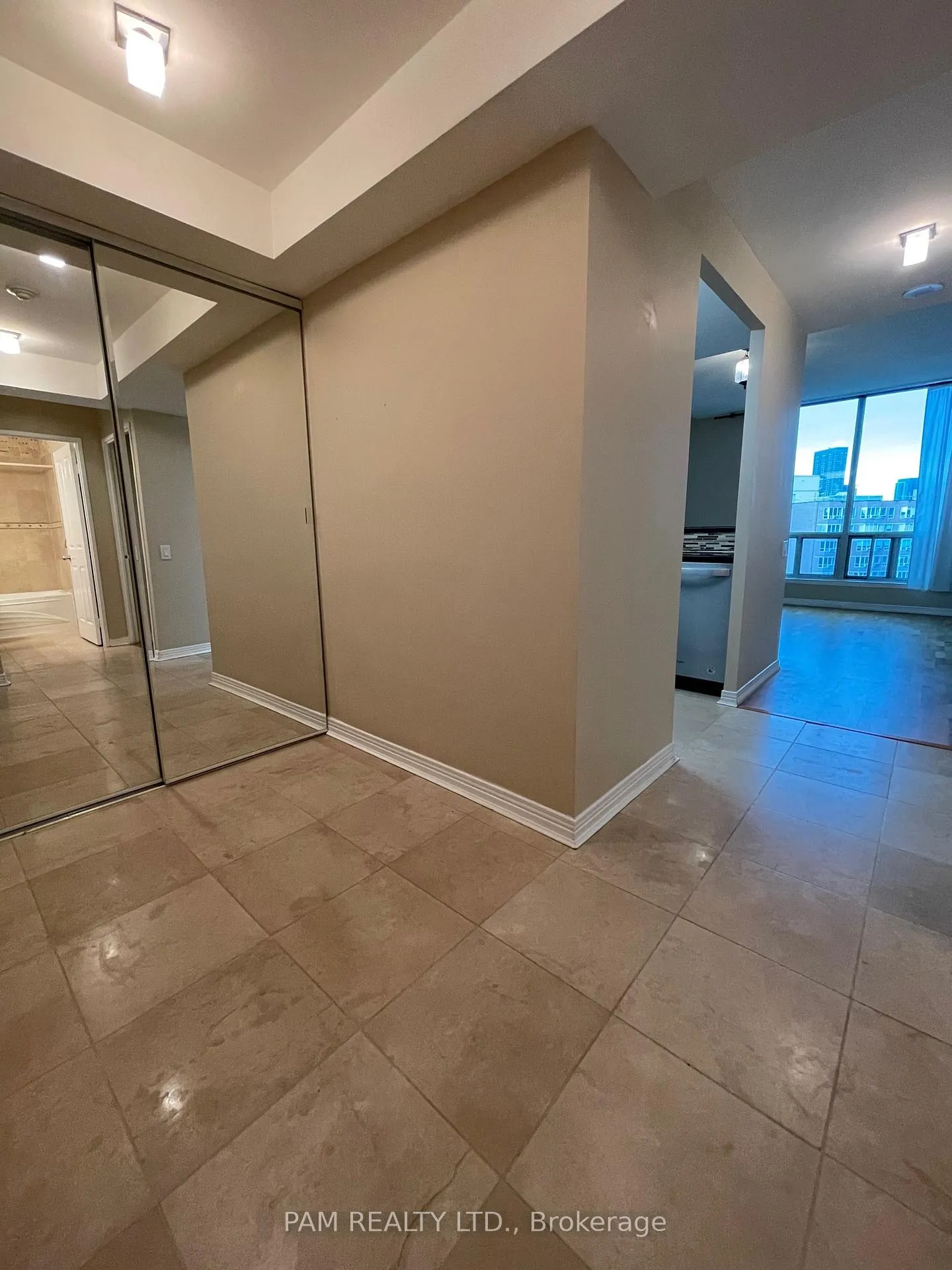 Photo 13 of Unit PH109, 942 Yonge Street, Toronto, The Annex — HOMEH