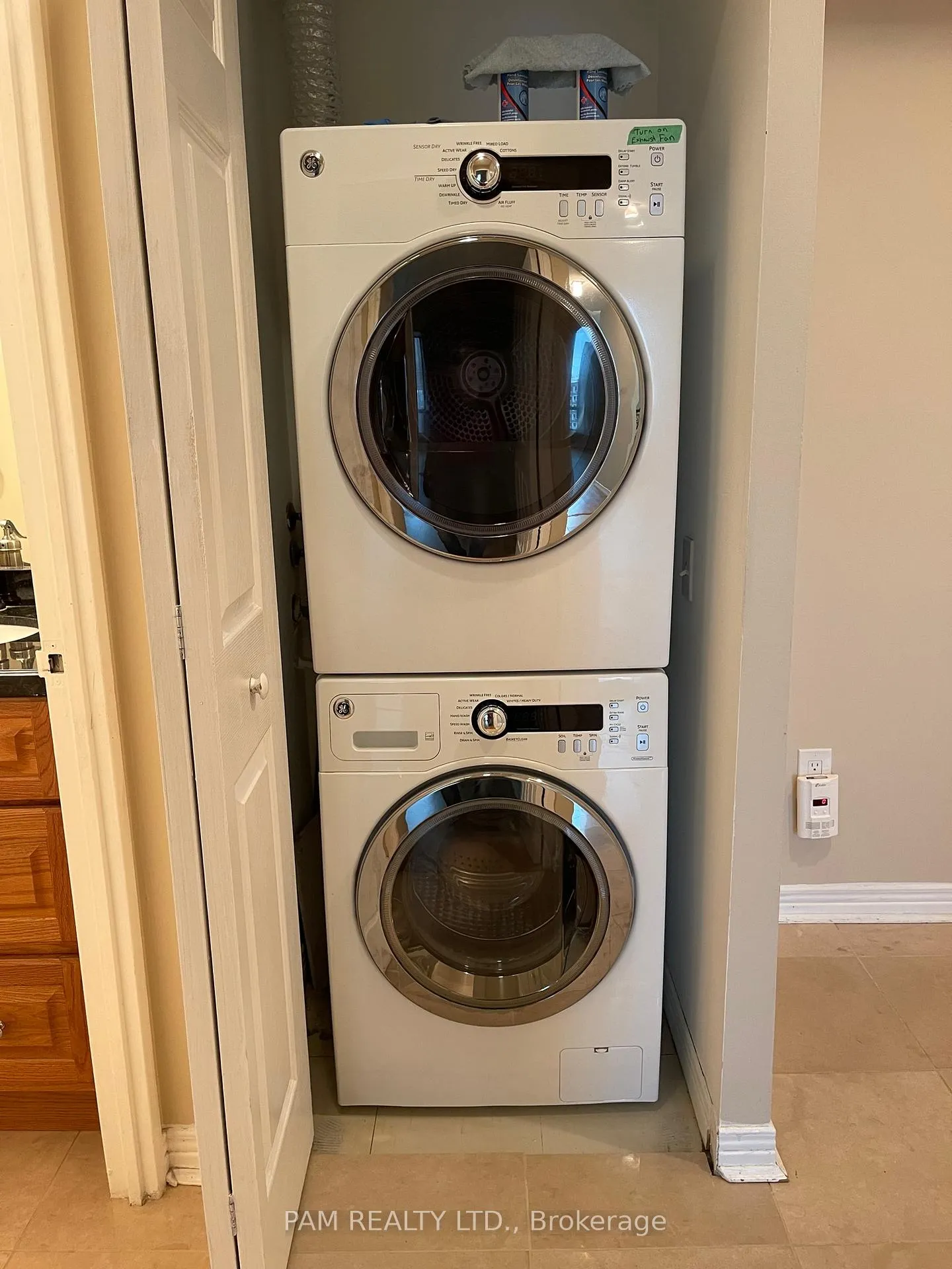 Photo 15 of Unit PH109, 942 Yonge Street, Toronto, The Annex — HOMEH