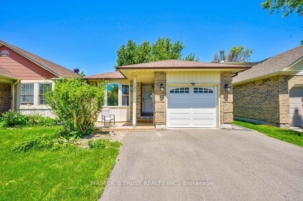 Photo 2 of 127 Batson Drive, Aurora, Aurora Village — HOMEH