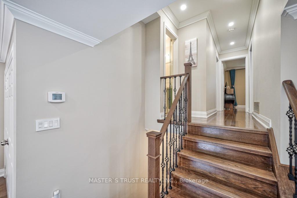 Photo 19 of 127 Batson Drive, Aurora, Aurora Village — HOMEH