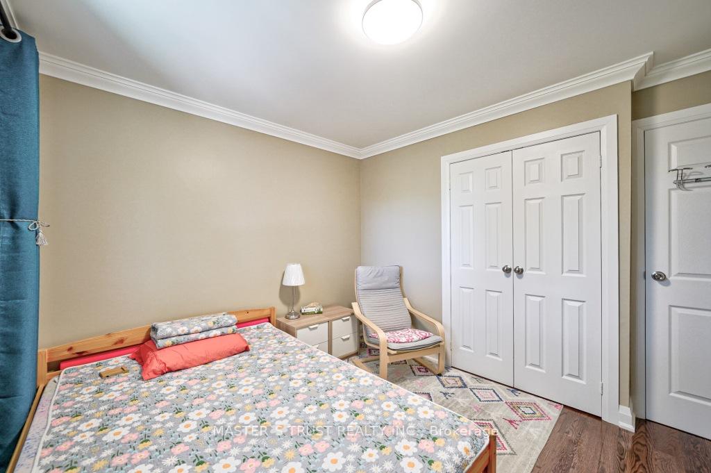 Photo 25 of 127 Batson Drive, Aurora, Aurora Village — HOMEH
