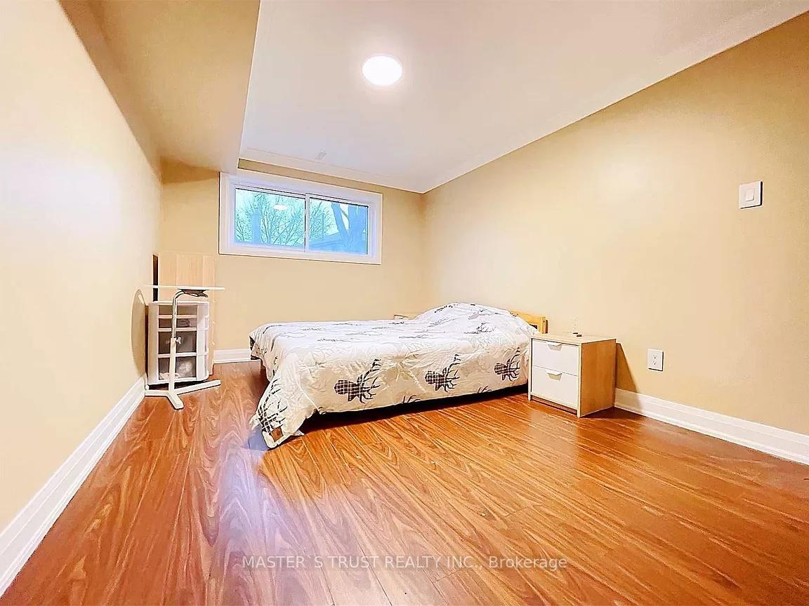 Photo 36 of 127 Batson Drive, Aurora, Aurora Village — HOMEH