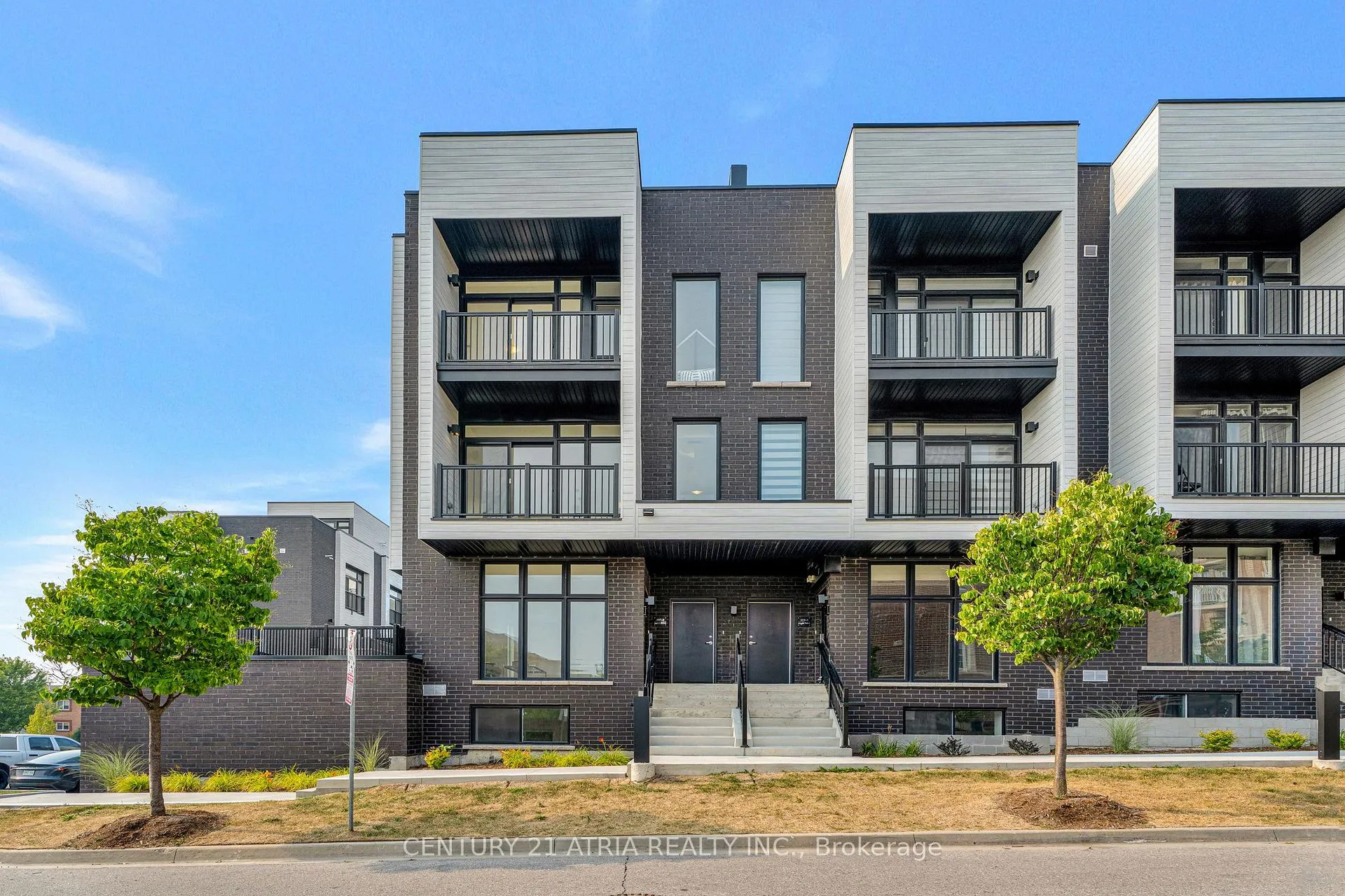 Front of Unit 8, 184 Angus Drive
