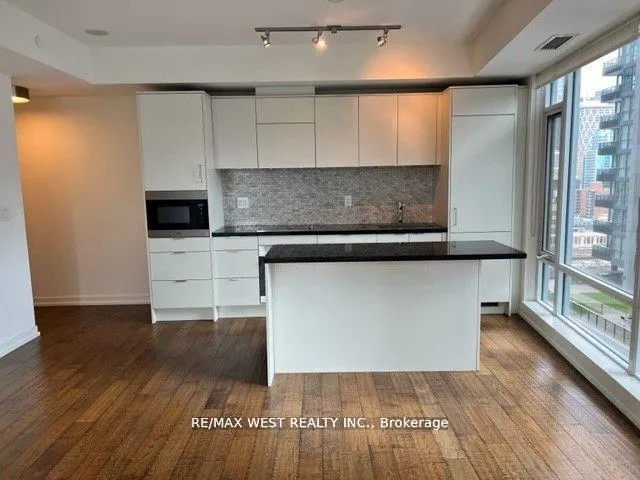 Photo 4 of Unit 1209, 21 Widmer Street, Toronto, Waterfront Communities — HOMEH