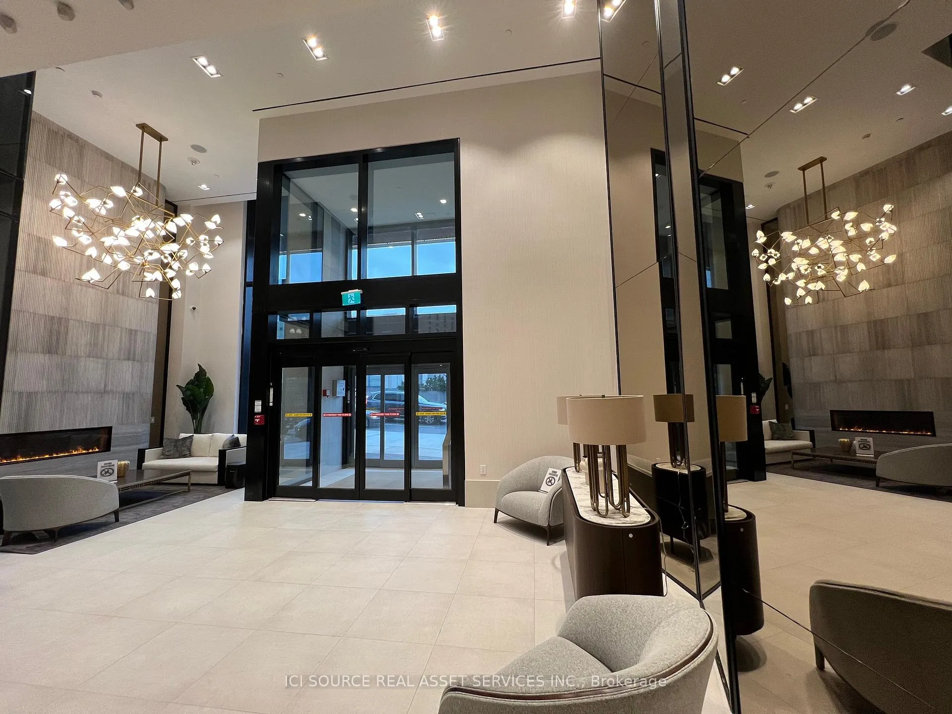 Front of Unit 732, 2020 Bathurst Street