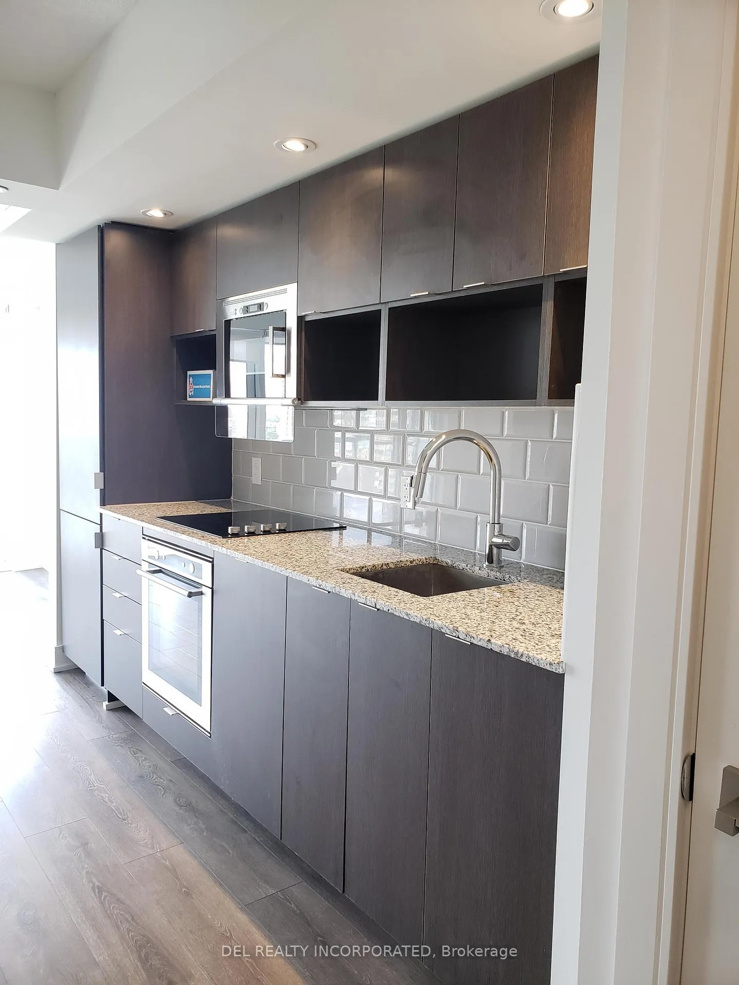 Front of Unit 1107, 89 Mcgill Street