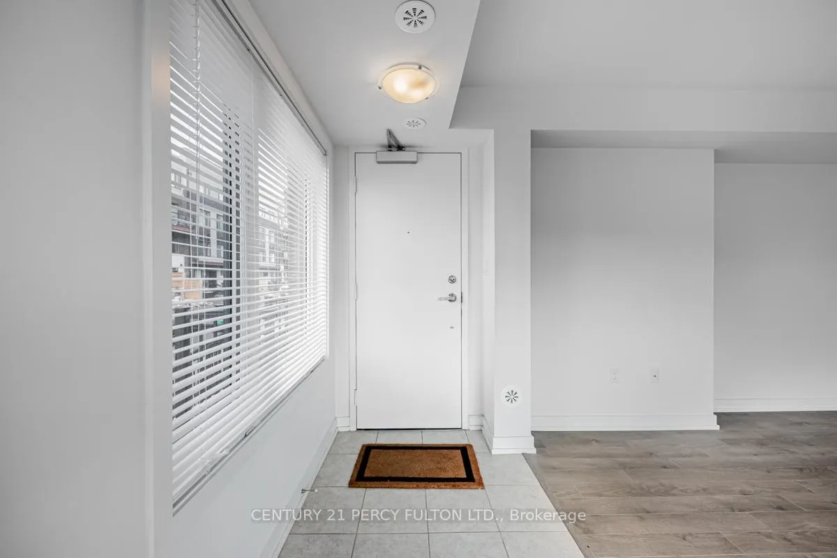 Photo 4 of Unit 407, 1555 Kingston Road E, Pickering, Town Centre — HOMEH
