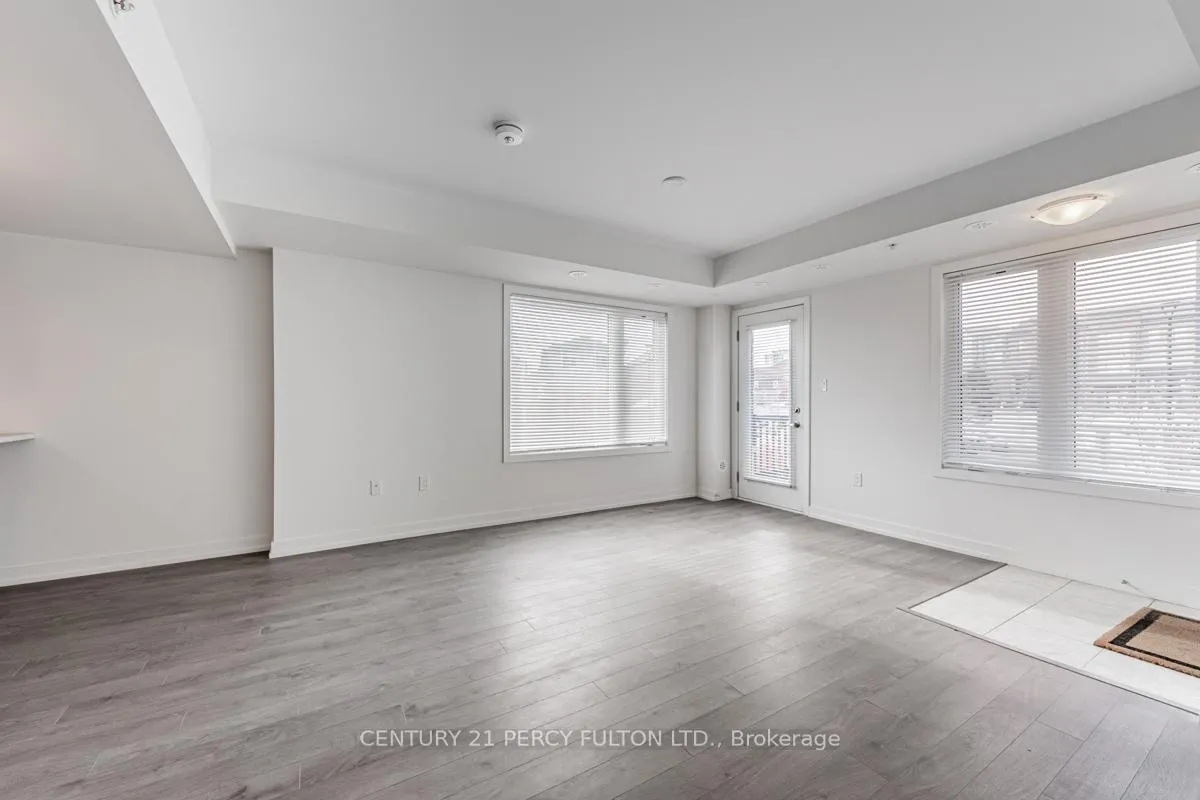 Photo 7 of Unit 407, 1555 Kingston Road E, Pickering, Town Centre — HOMEH