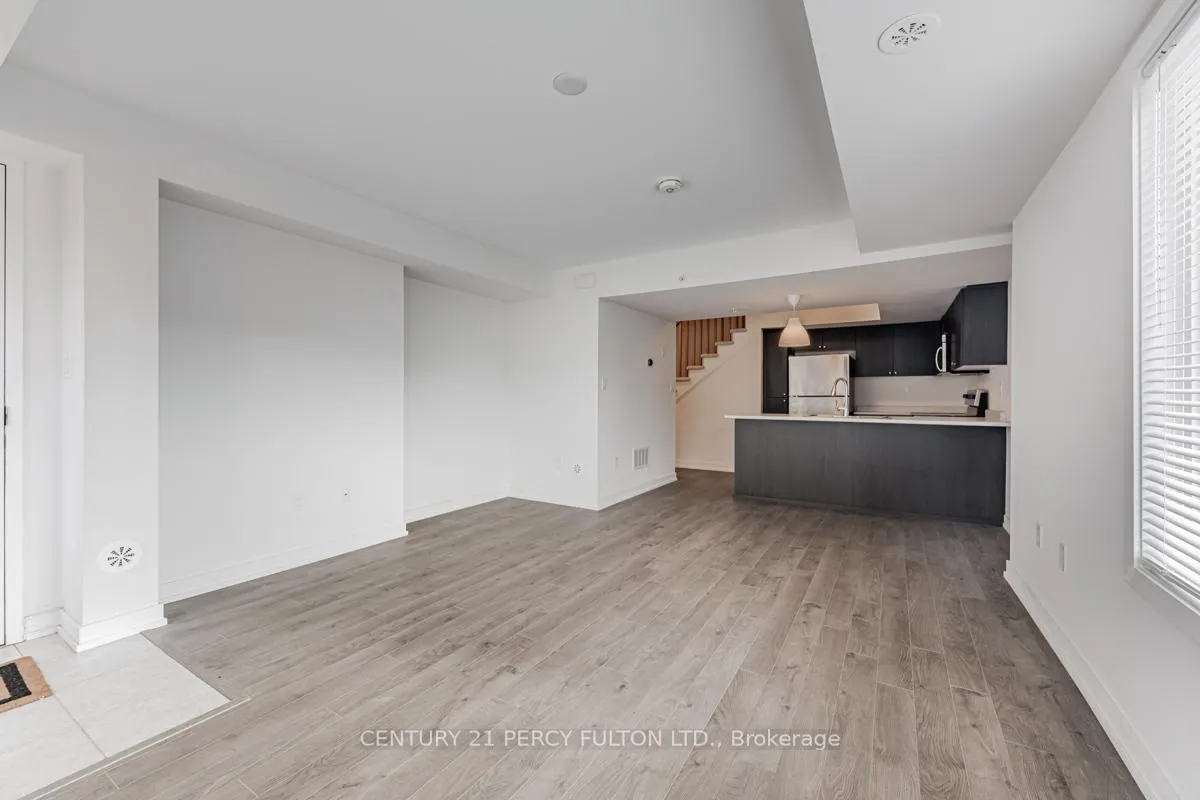 Photo 11 of Unit 407, 1555 Kingston Road E, Pickering, Town Centre — HOMEH