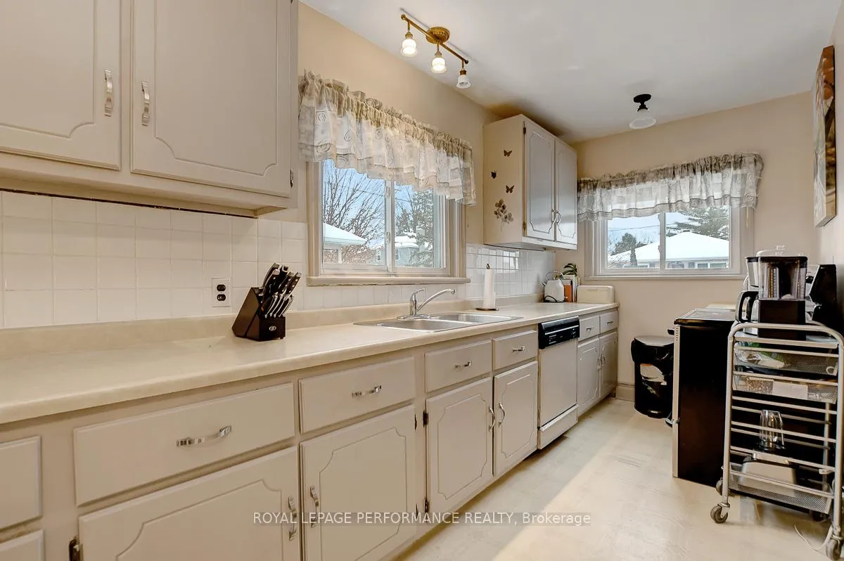 Photo 9 of 103 Glynn Avenue, Ottawa, Overbrook — HOMEH