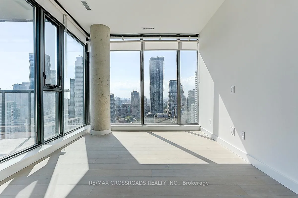 Photo 3 of Unit 2003, 81 Wellesley Street E, Toronto, Church-Yonge Corridor — HOMEH