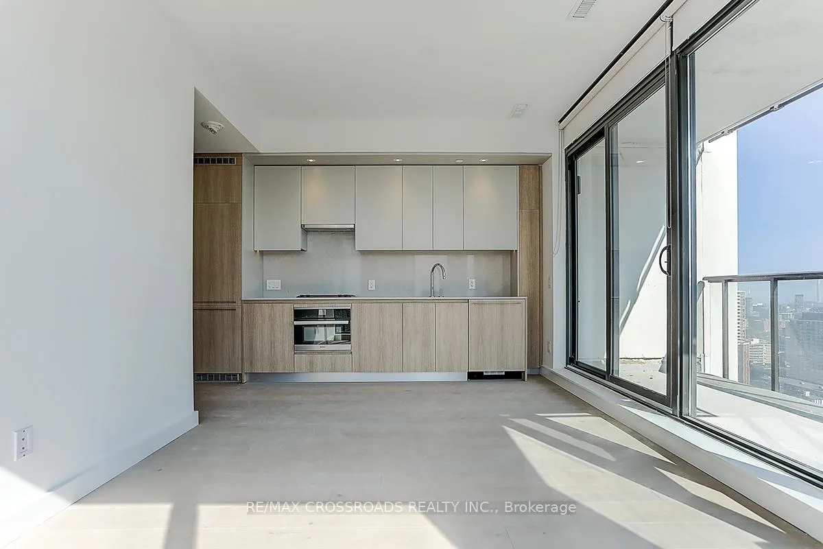 Photo 6 of Unit 2003, 81 Wellesley Street E, Toronto, Church-Yonge Corridor — HOMEH