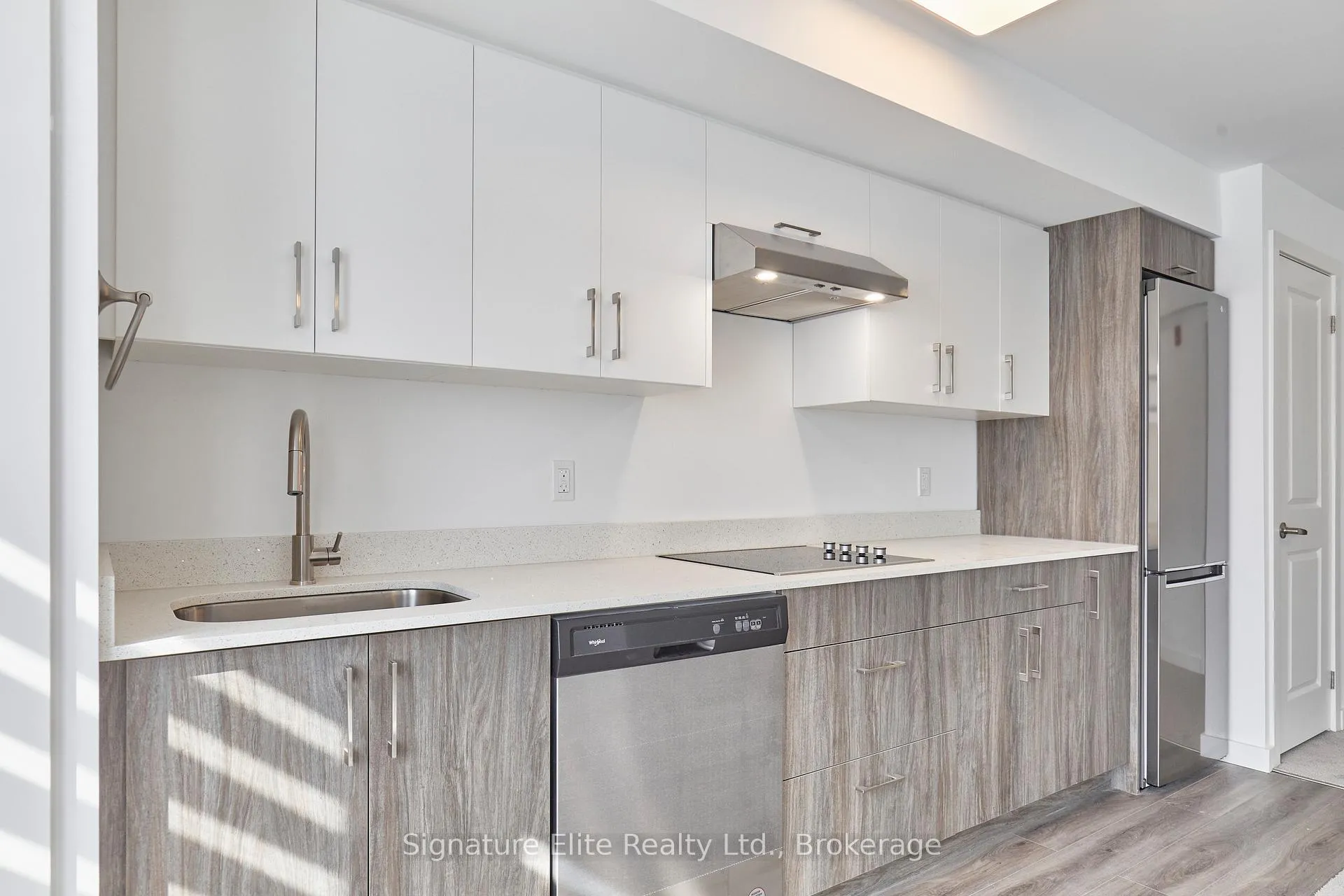 Photo 10 of Unit 305, 45 Connaught Avenue, Toronto, Greenwood-Coxwell — HOMEH