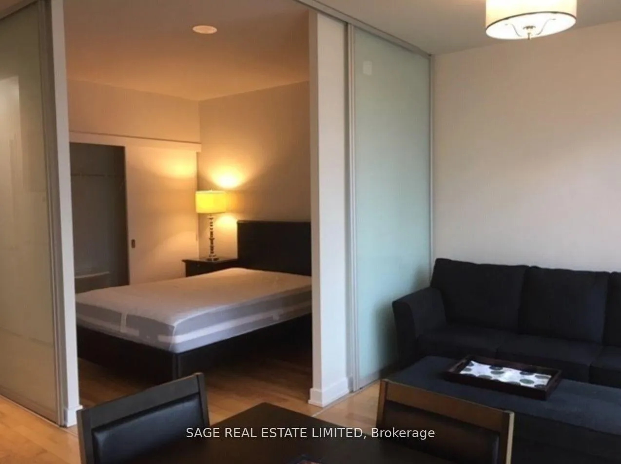 Photo 9 of Unit 712, 126 Simcoe Street, Toronto, Waterfront Communities — HOMEH