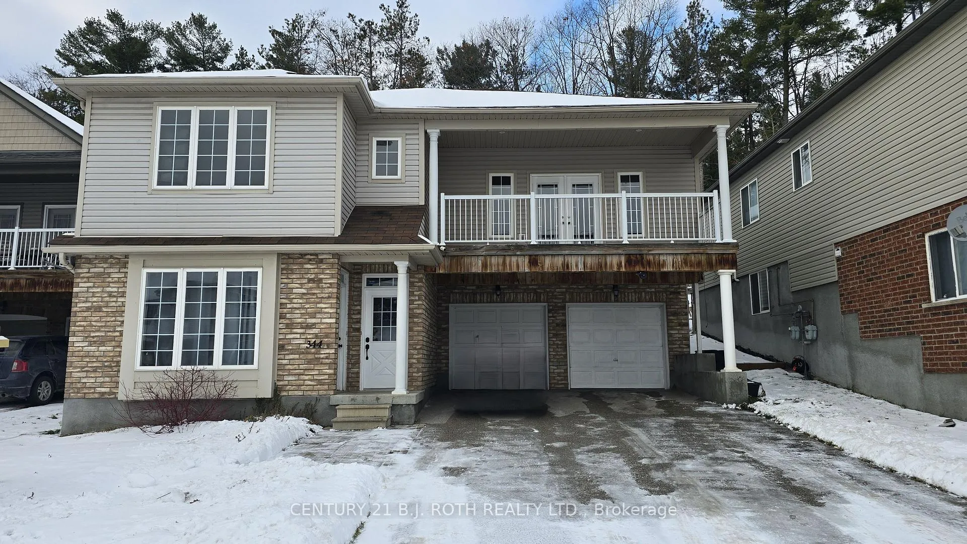 Front of 344 Edgehill Drive