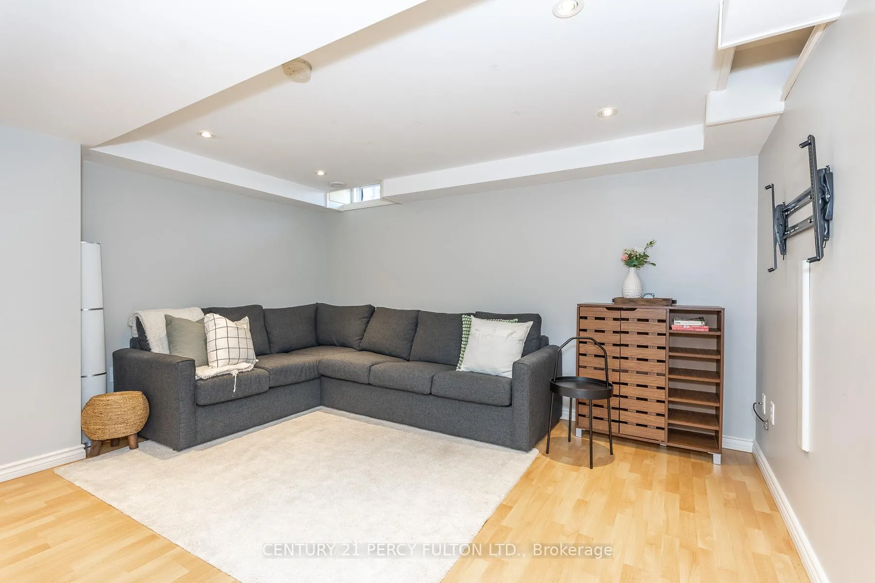 Photo 35 of 47 Harrongate Place, Whitby, Taunton North — HOMEH