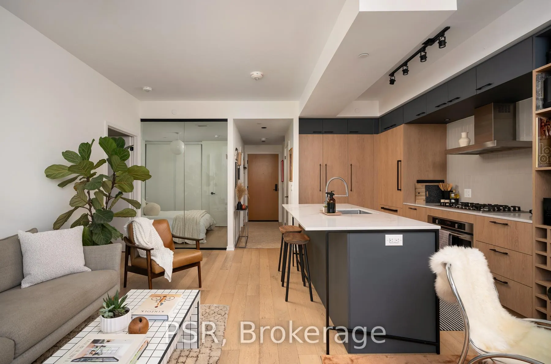 Photo 3 of Unit 704, 41 Dovercourt Road, Toronto, Waterfront Communities — HOMEH