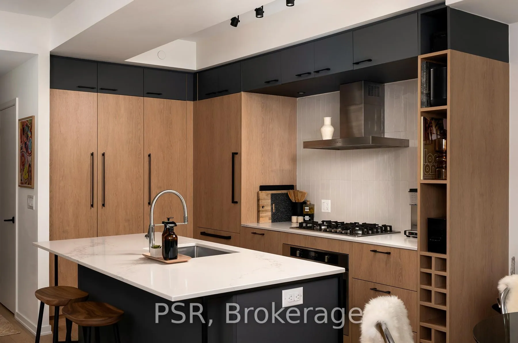 Photo 10 of Unit 704, 41 Dovercourt Road, Toronto, Waterfront Communities — HOMEH