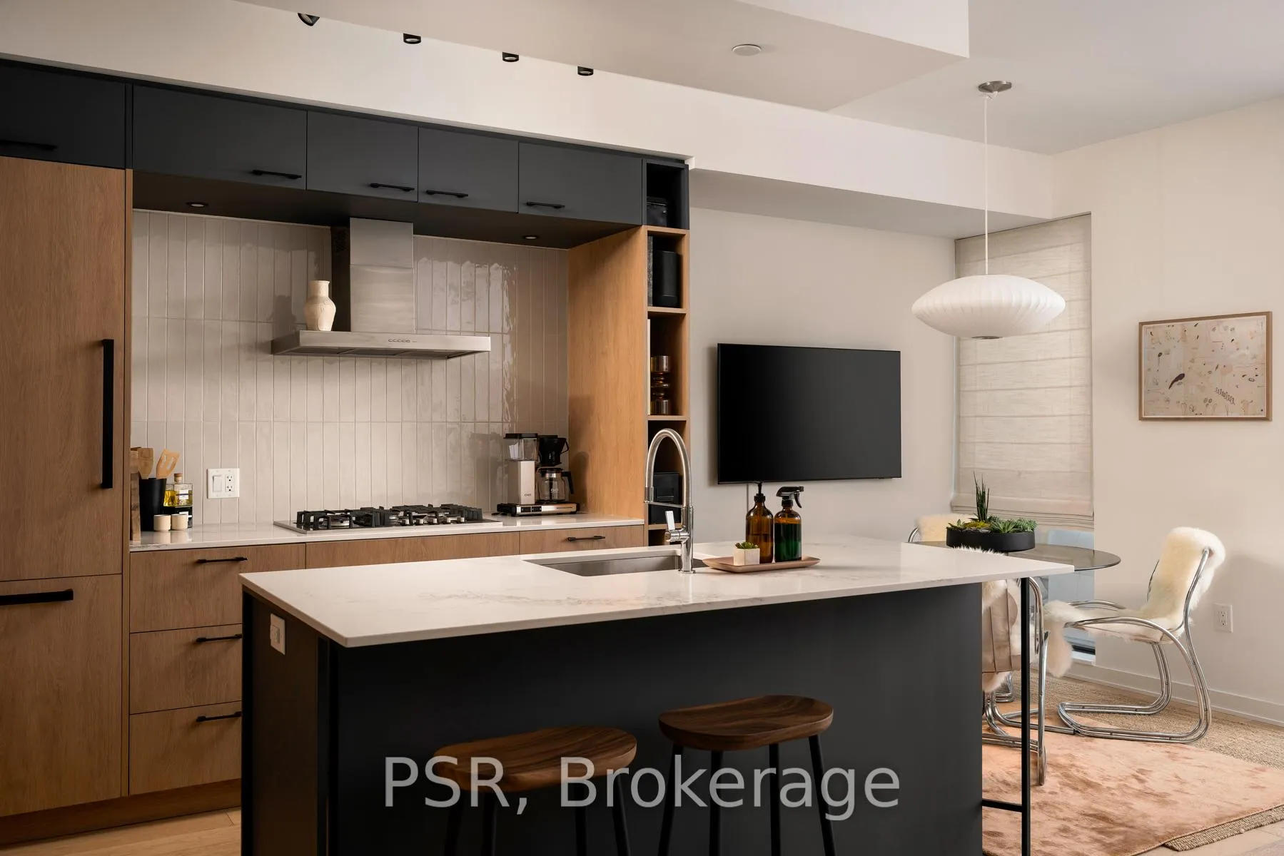 Photo 11 of Unit 704, 41 Dovercourt Road, Toronto, Waterfront Communities — HOMEH
