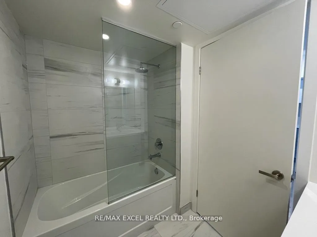 Photo 4 of Unit 1506, 138 Downes Street, Toronto, Waterfront Communities — HOMEH