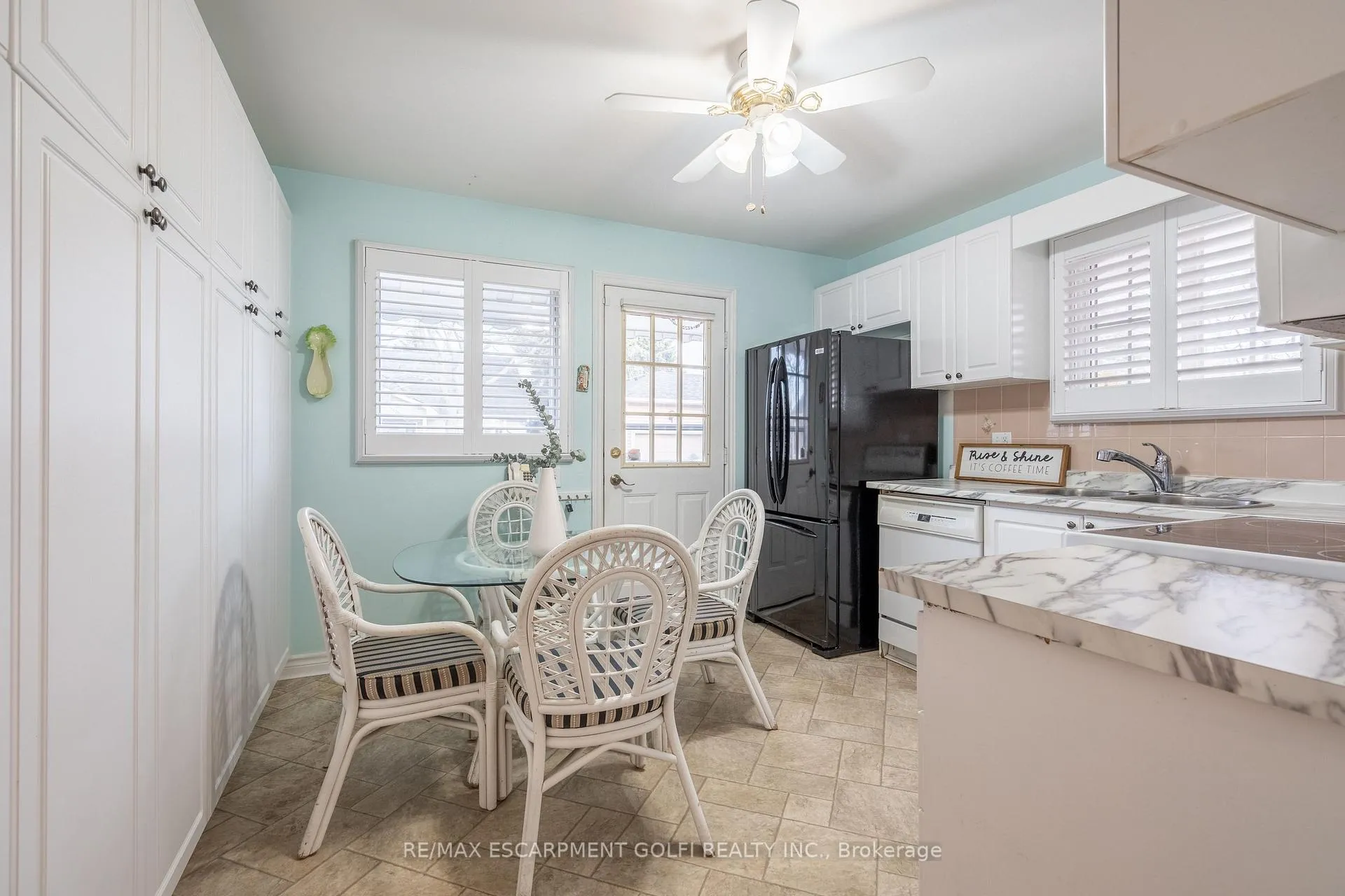 Photo 5 of 345 Silverbirch Boulevard, Hamilton, Mount Hope — HOMEH