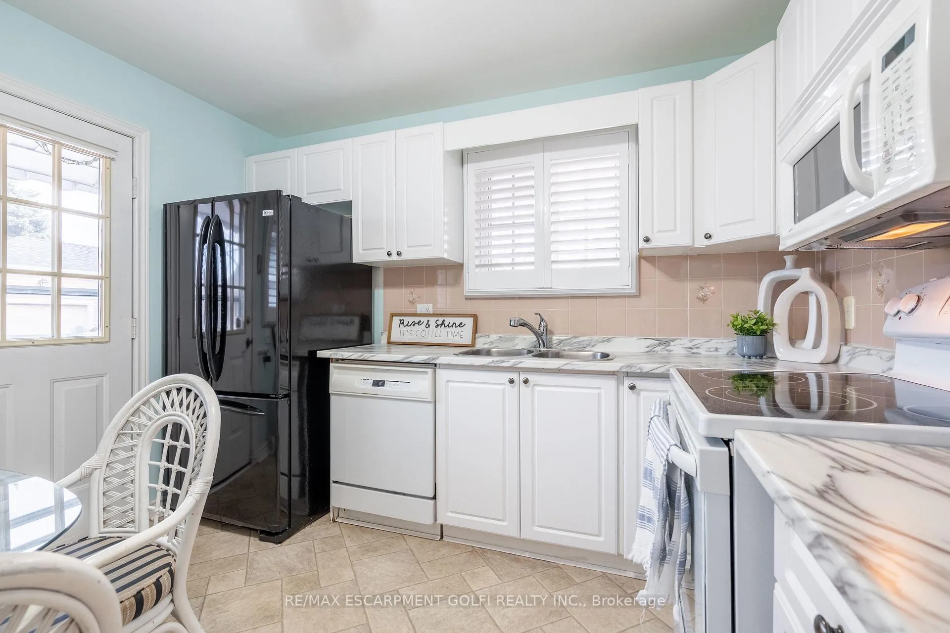 Photo 6 of 345 Silverbirch Boulevard, Hamilton, Mount Hope — HOMEH