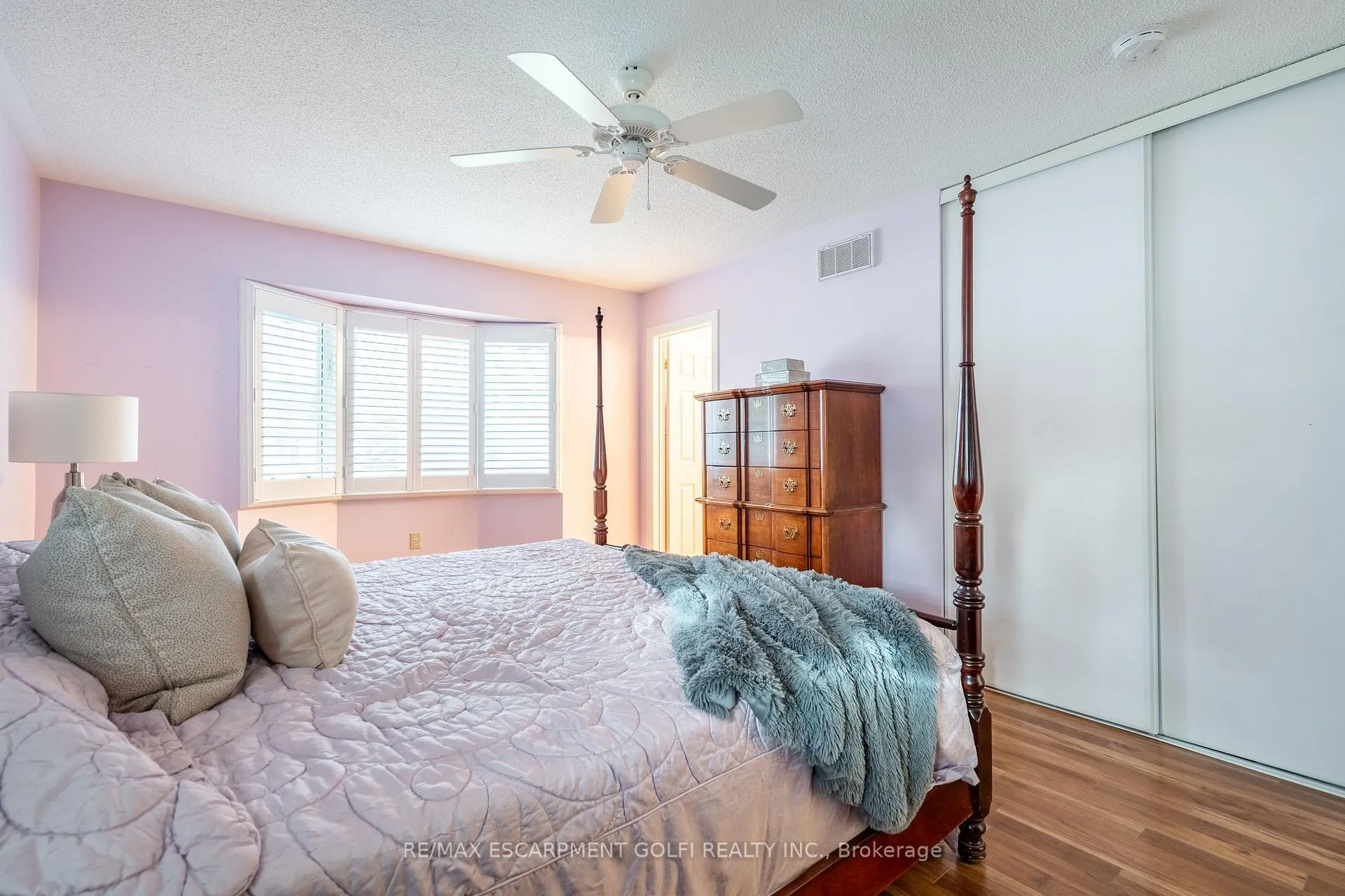 Photo 18 of 345 Silverbirch Boulevard, Hamilton, Mount Hope — HOMEH