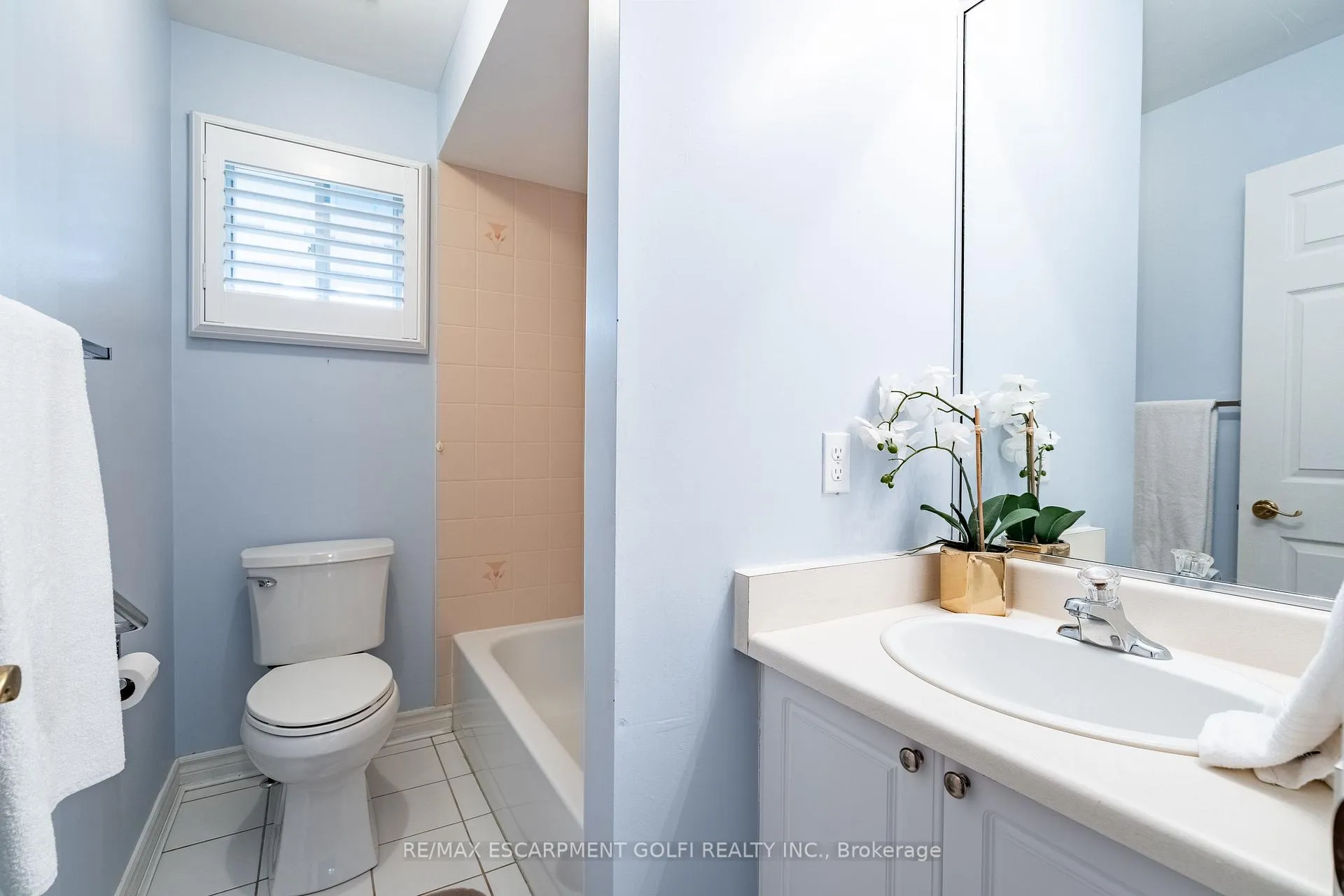 Photo 24 of 345 Silverbirch Boulevard, Hamilton, Mount Hope — HOMEH