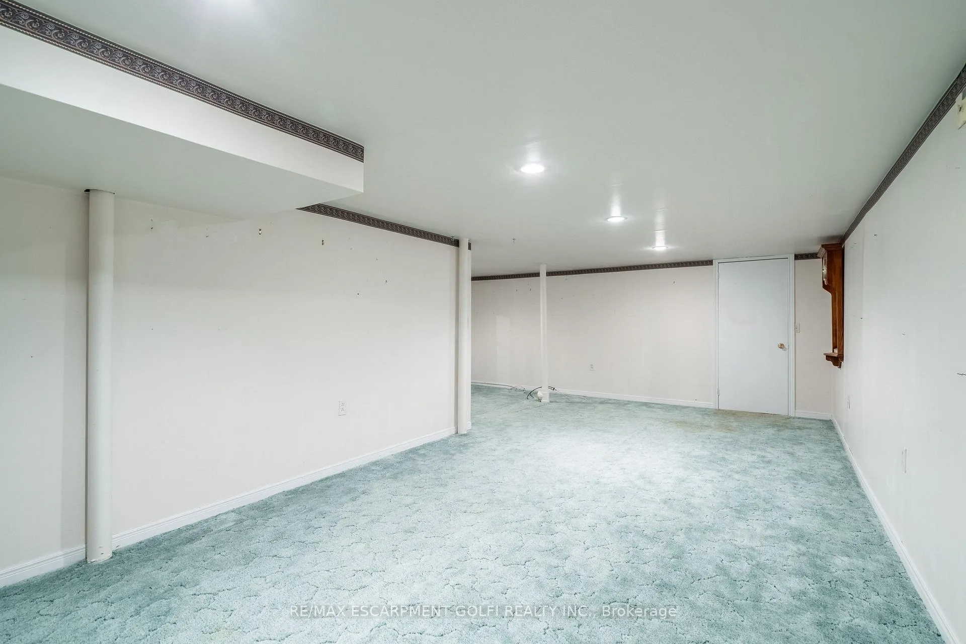 Photo 27 of 345 Silverbirch Boulevard, Hamilton, Mount Hope — HOMEH