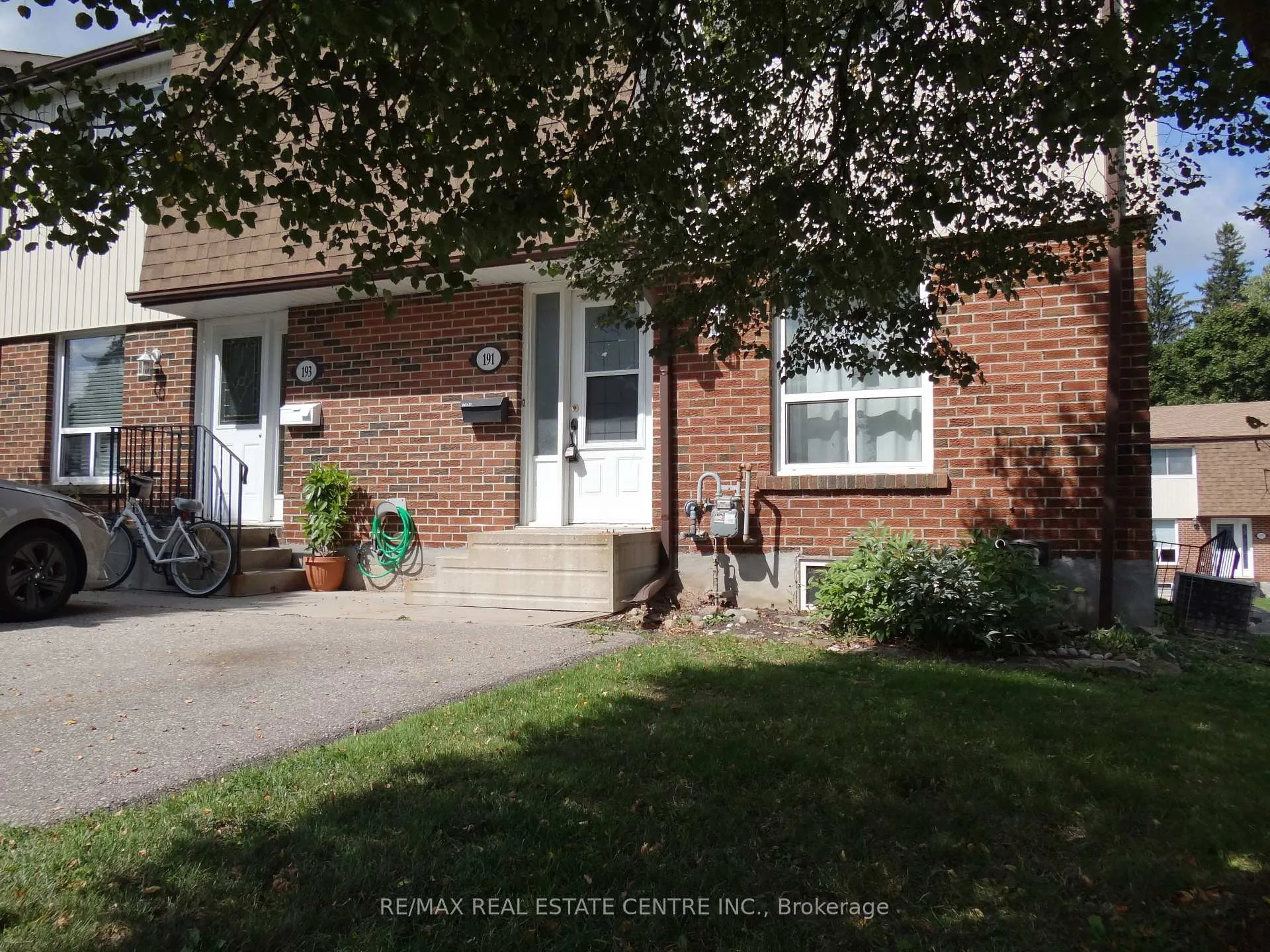 Photo 5 of 191 Kingham Road, Halton Hills, Acton — HOMEH