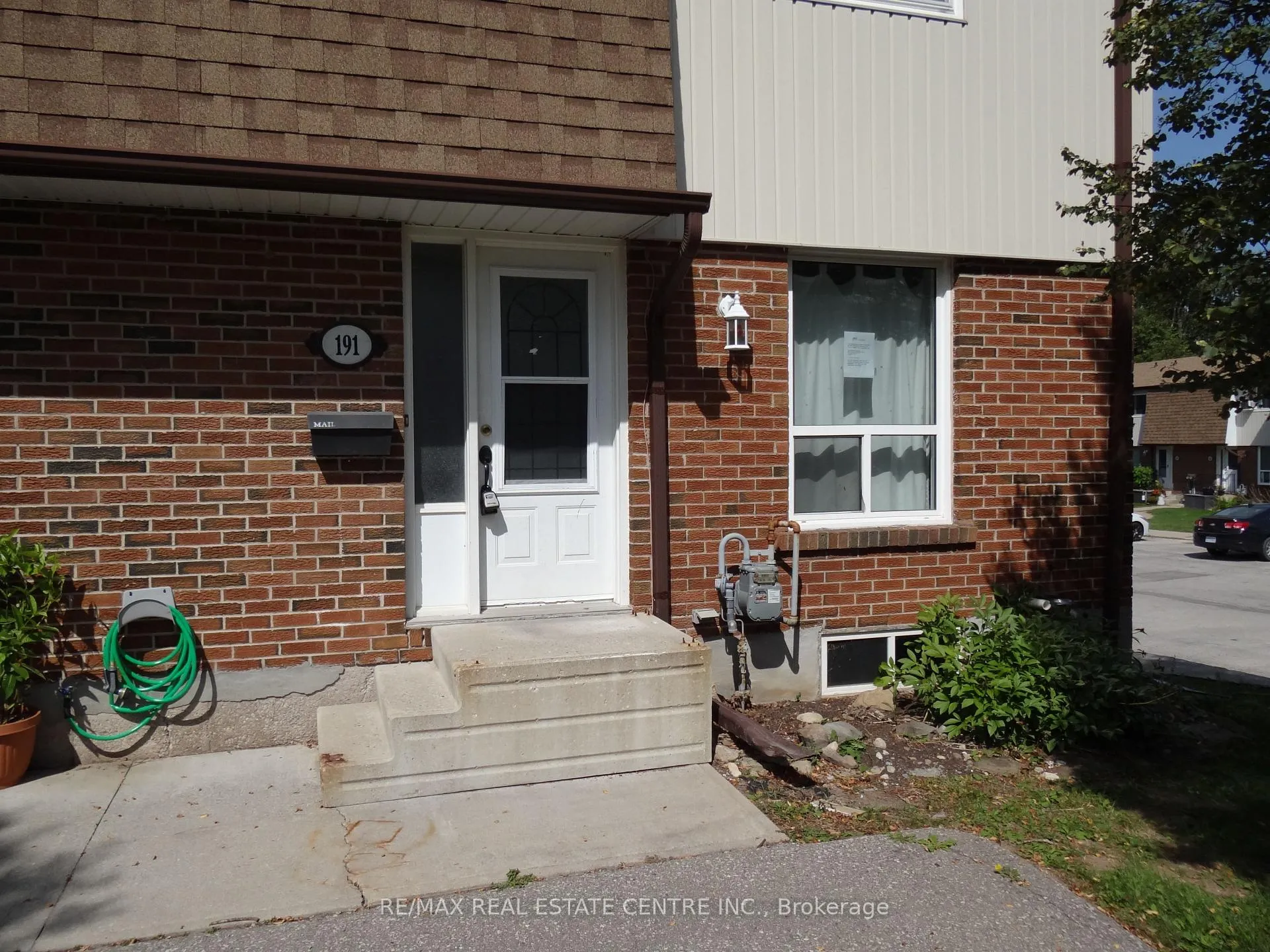 Photo 6 of 191 Kingham Road, Halton Hills, Acton — HOMEH