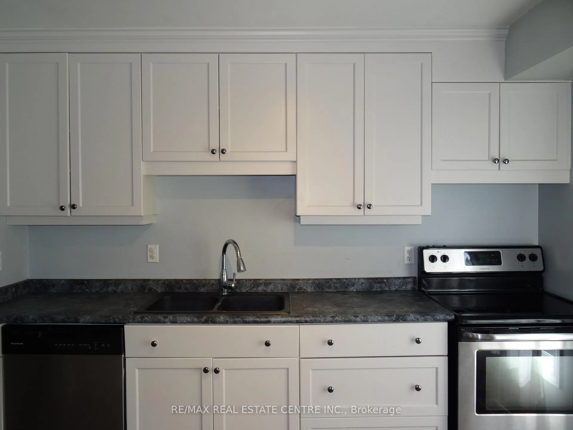 Photo 17 of 191 Kingham Road, Halton Hills, Acton — HOMEH