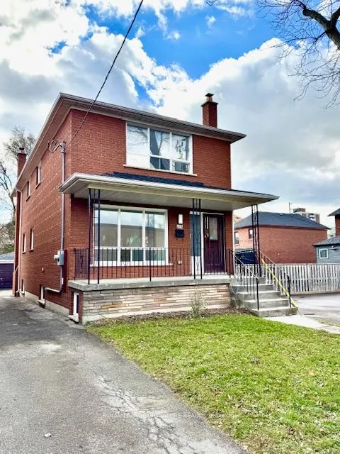Photo 2 of Unit Upper, 115 Torrens Avenue, Toronto, East York — HOMEH