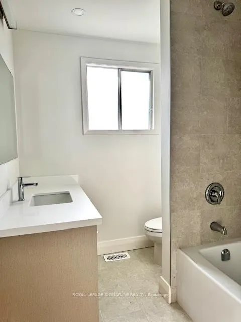 Photo 5 of Unit Upper, 115 Torrens Avenue, Toronto, East York — HOMEH