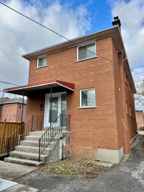 Photo 13 of Unit Upper, 115 Torrens Avenue, Toronto, East York — HOMEH