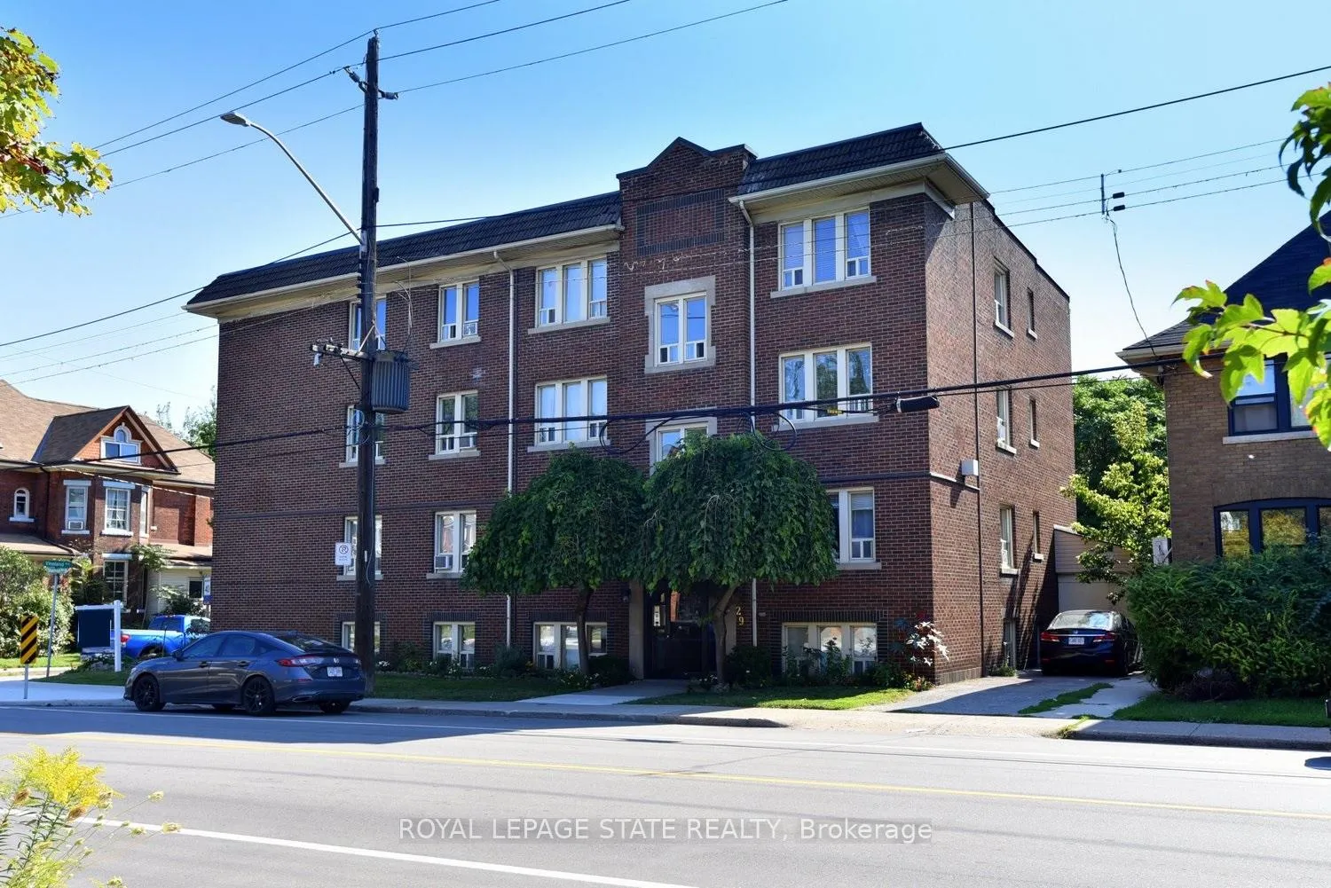 Front of Unit 6, 29 Sherman Avenue S