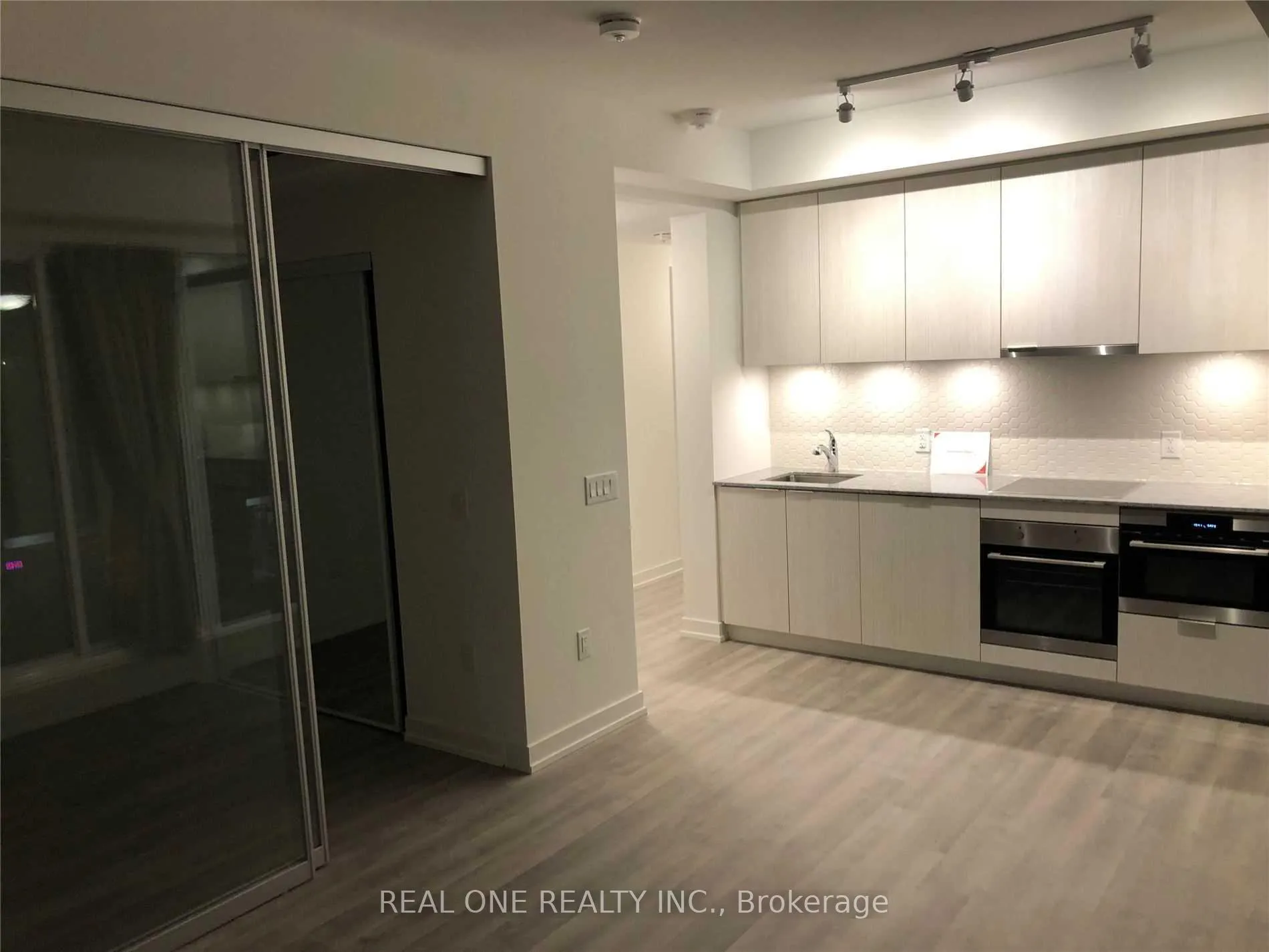 Photo 9 of Unit 224, 158 Front Street E, Toronto, Moss Park — HOMEH