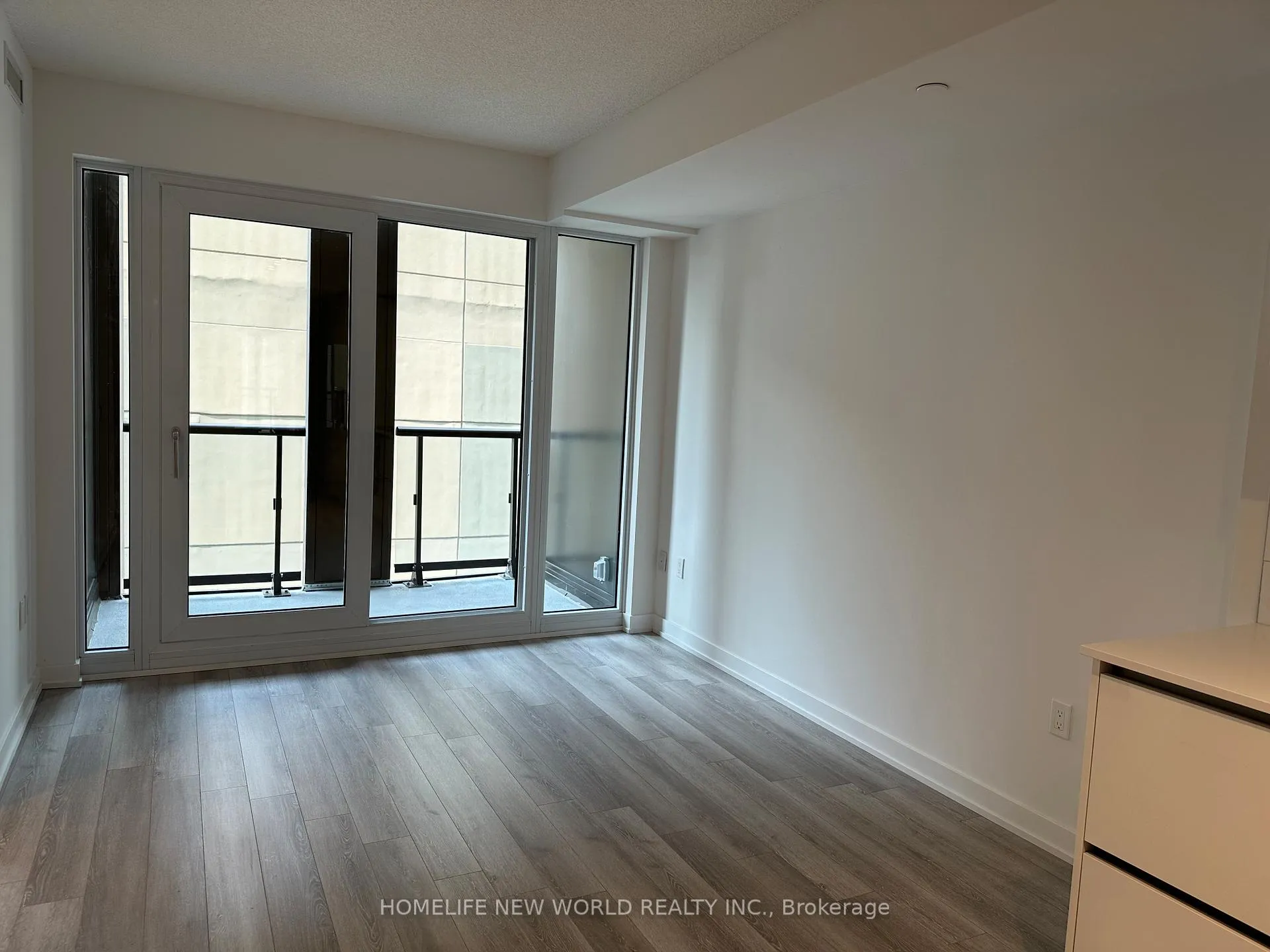 Photo 5 of Unit 901, 238 Simcoe Street, Toronto, Kensington-Chinatown — HOMEH