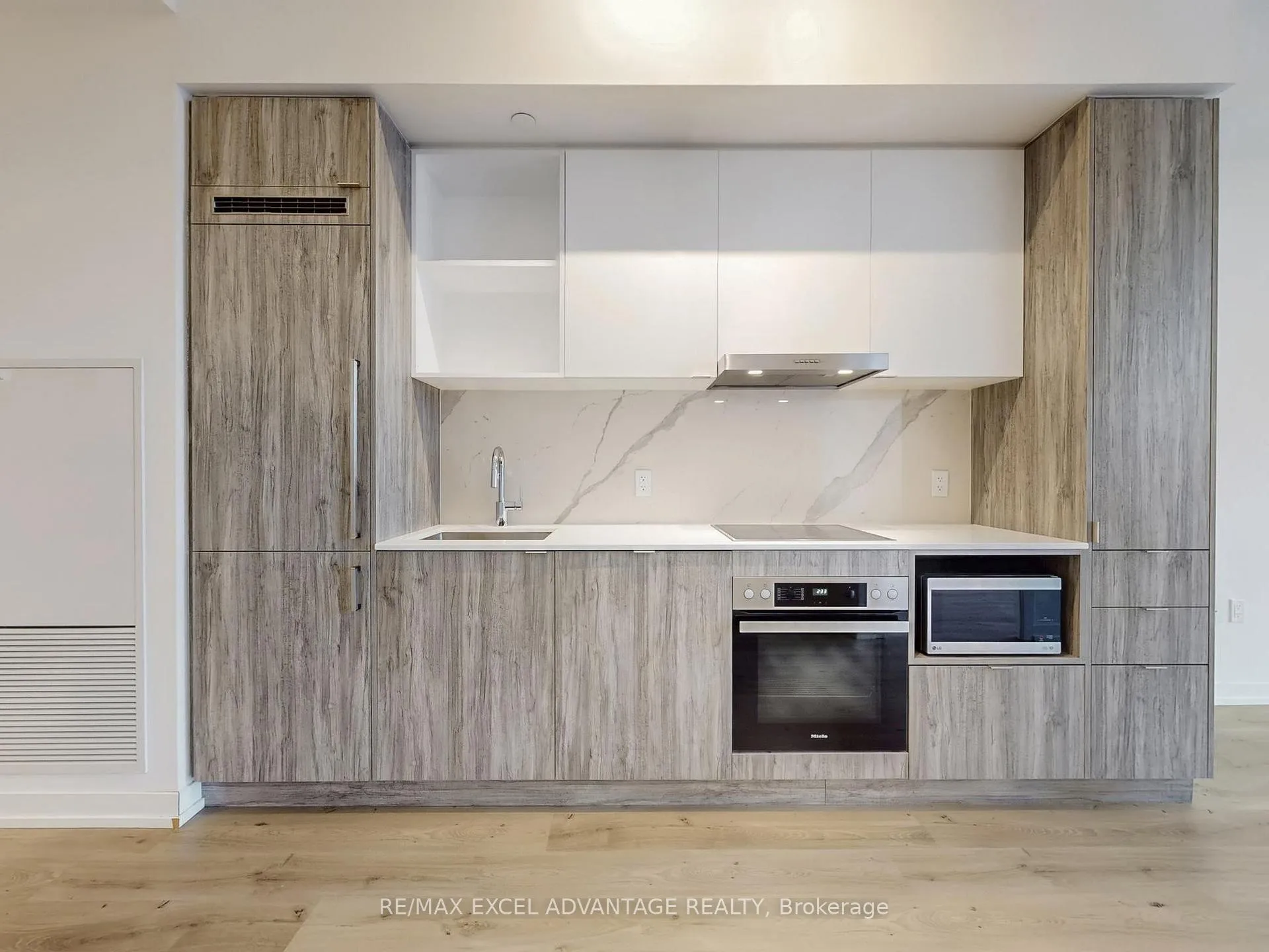 Photo 4 of Unit 6901, 138 Downes Street, Toronto, Waterfront Communities — HOMEH