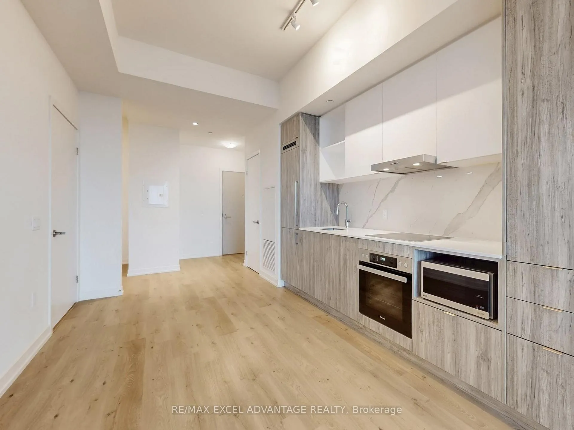 Photo 5 of Unit 6901, 138 Downes Street, Toronto, Waterfront Communities — HOMEH