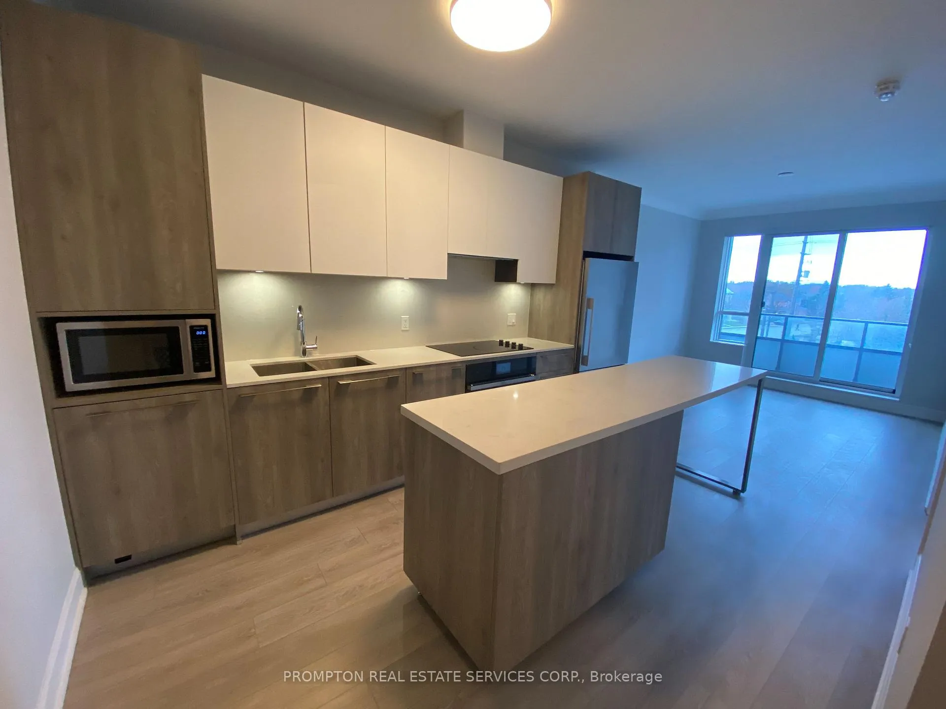 Photo 3 of Unit 309, 38 Water Walk Drive, Markham, Unionville — HOMEH