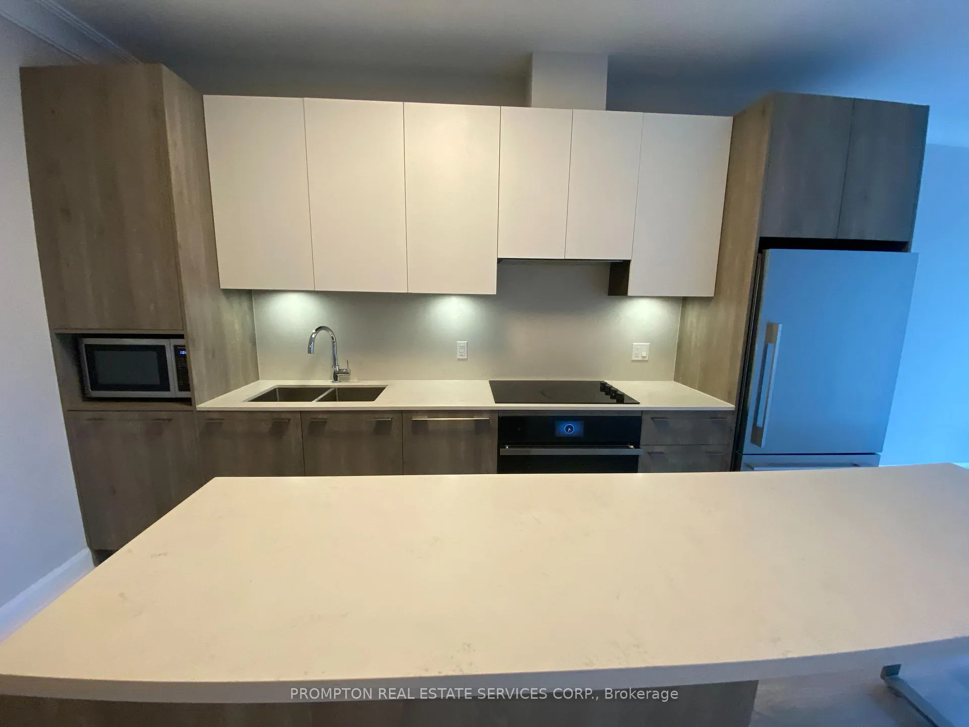 Photo 4 of Unit 309, 38 Water Walk Drive, Markham, Unionville — HOMEH