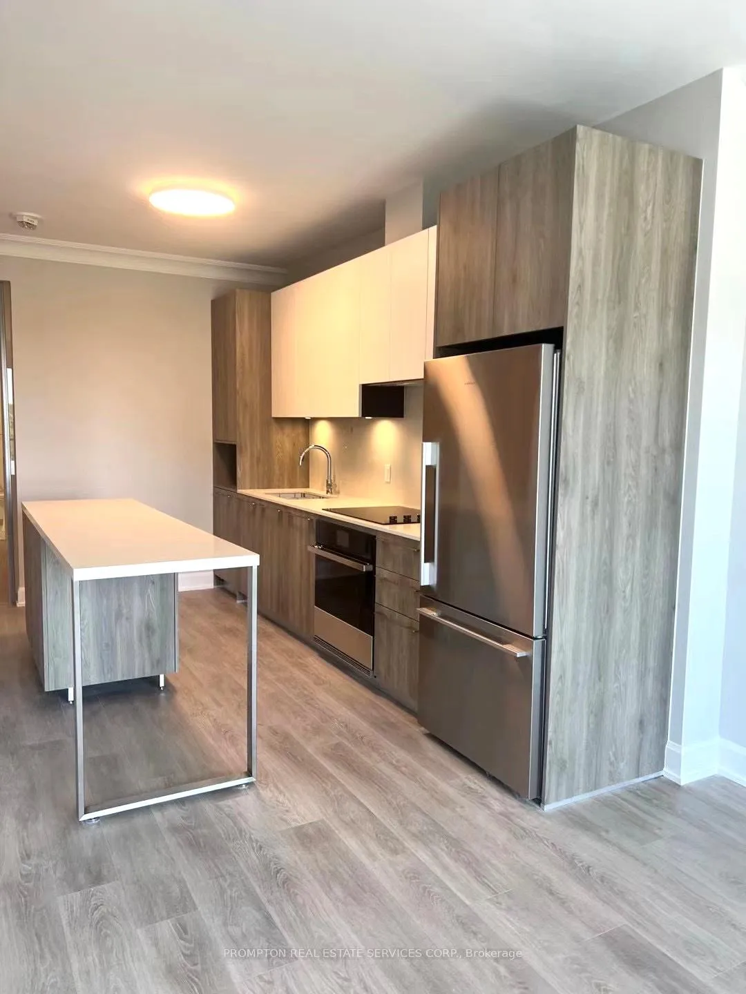Photo 6 of Unit 309, 38 Water Walk Drive, Markham, Unionville — HOMEH