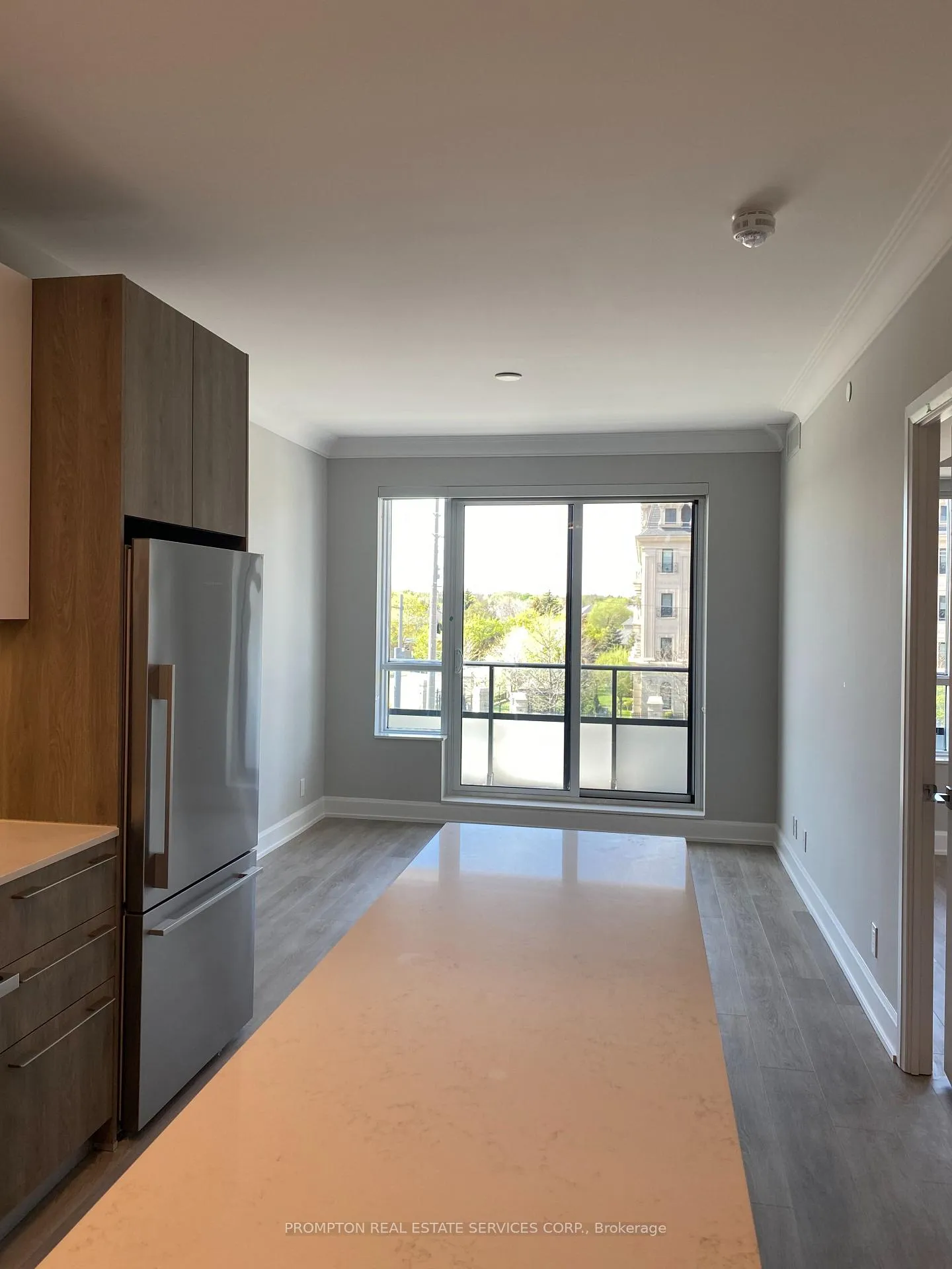 Photo 7 of Unit 309, 38 Water Walk Drive, Markham, Unionville — HOMEH